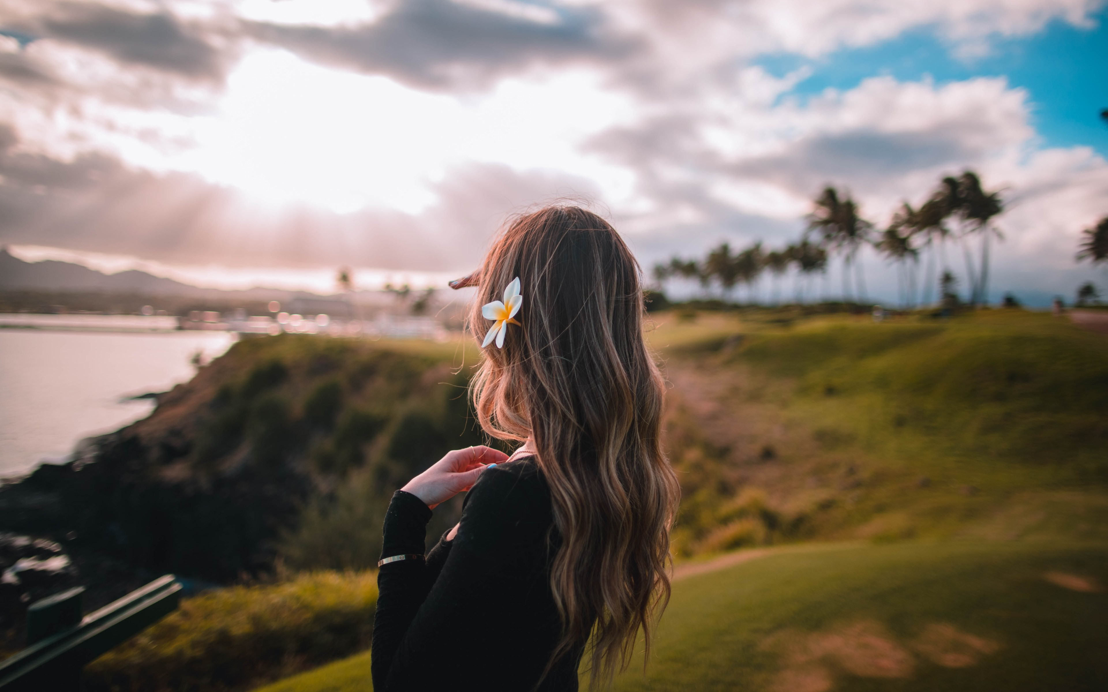 Beautiful Girl In The Hawaiian Landscape Wallpaper - Beautiful Girl Landscape , HD Wallpaper & Backgrounds