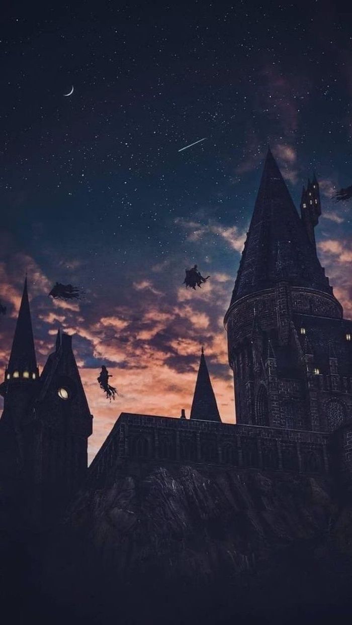 Image Of Hogwarts Tower At Night, Surrounded By Dementors, - Hogwarts Phone Wallpaper Hd , HD Wallpaper & Backgrounds
