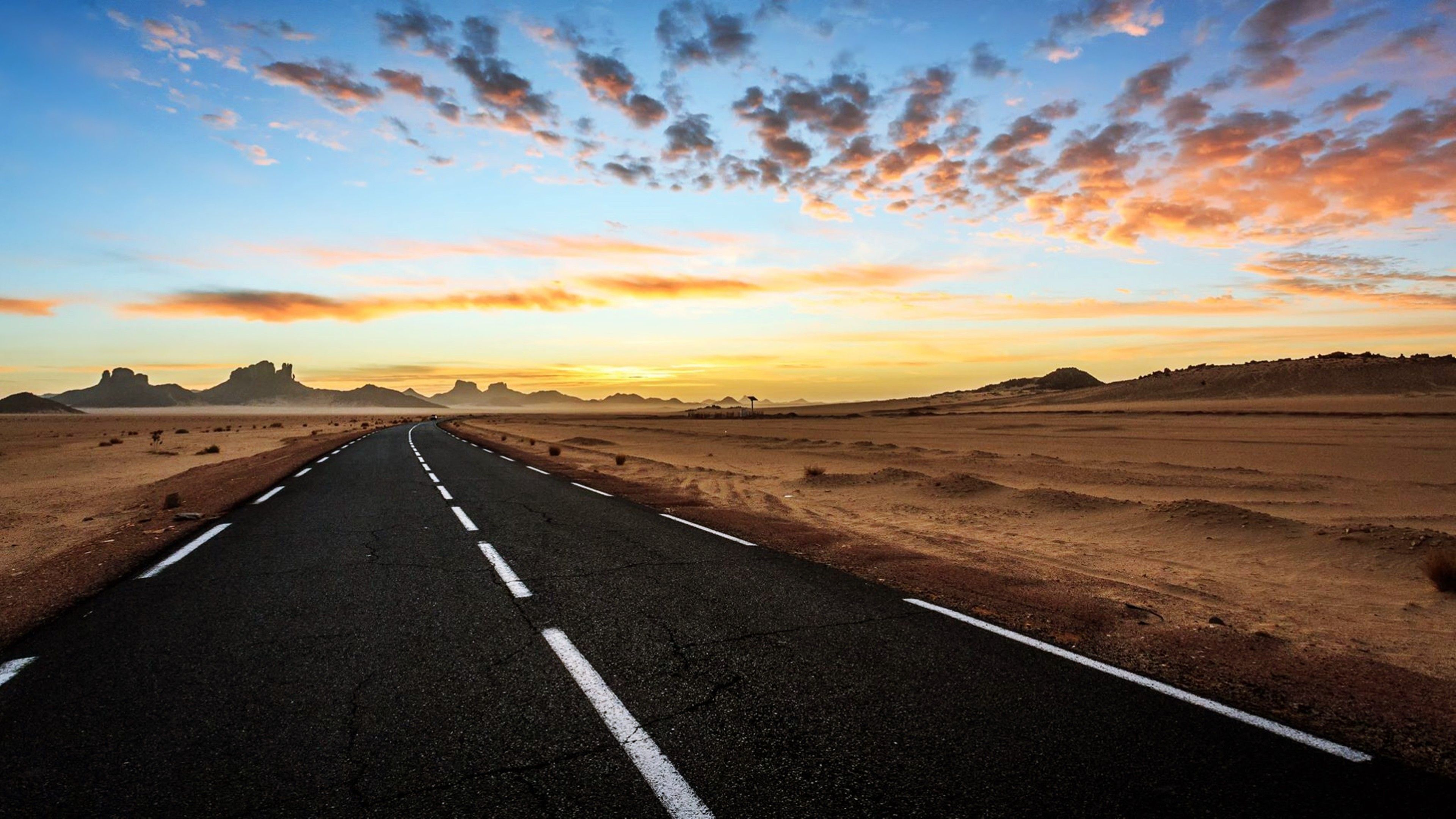 Djanet Desert Road Wallpaper 4k Hd Download For Desktop - Freeway , HD Wallpaper & Backgrounds