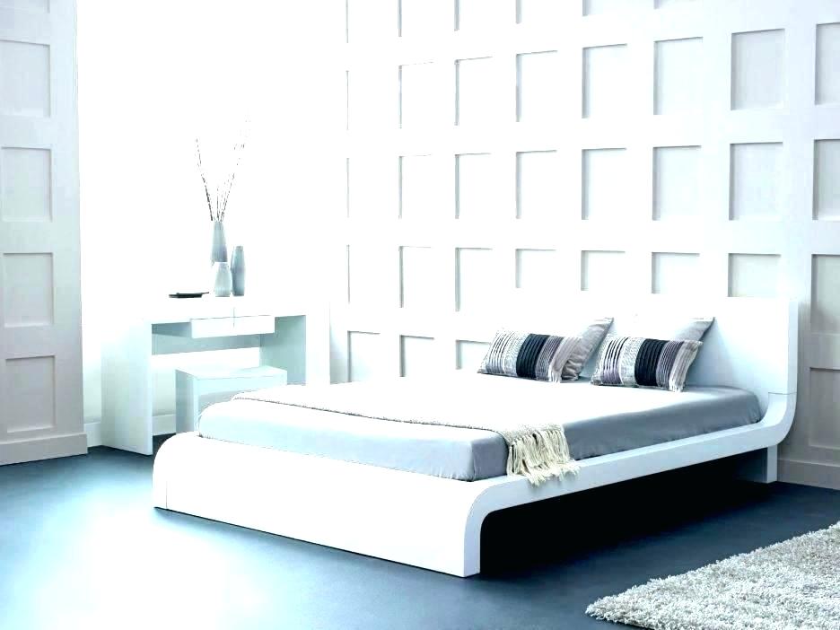 Unusual Bedroom Wallpaper - Attractive Simple New Design Bed , HD Wallpaper & Backgrounds