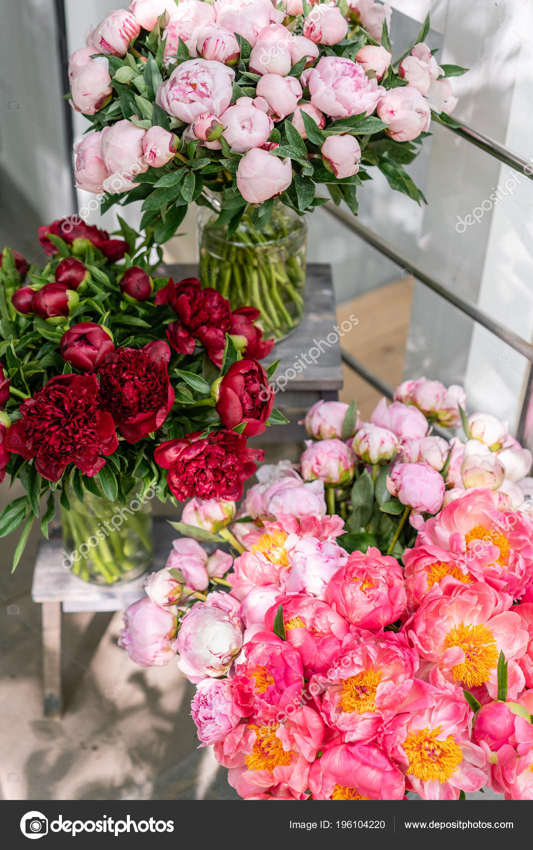 Beautiful Bouquet Of Different Varieties Peonies - Bouquets Of Lovely Flowers , HD Wallpaper & Backgrounds