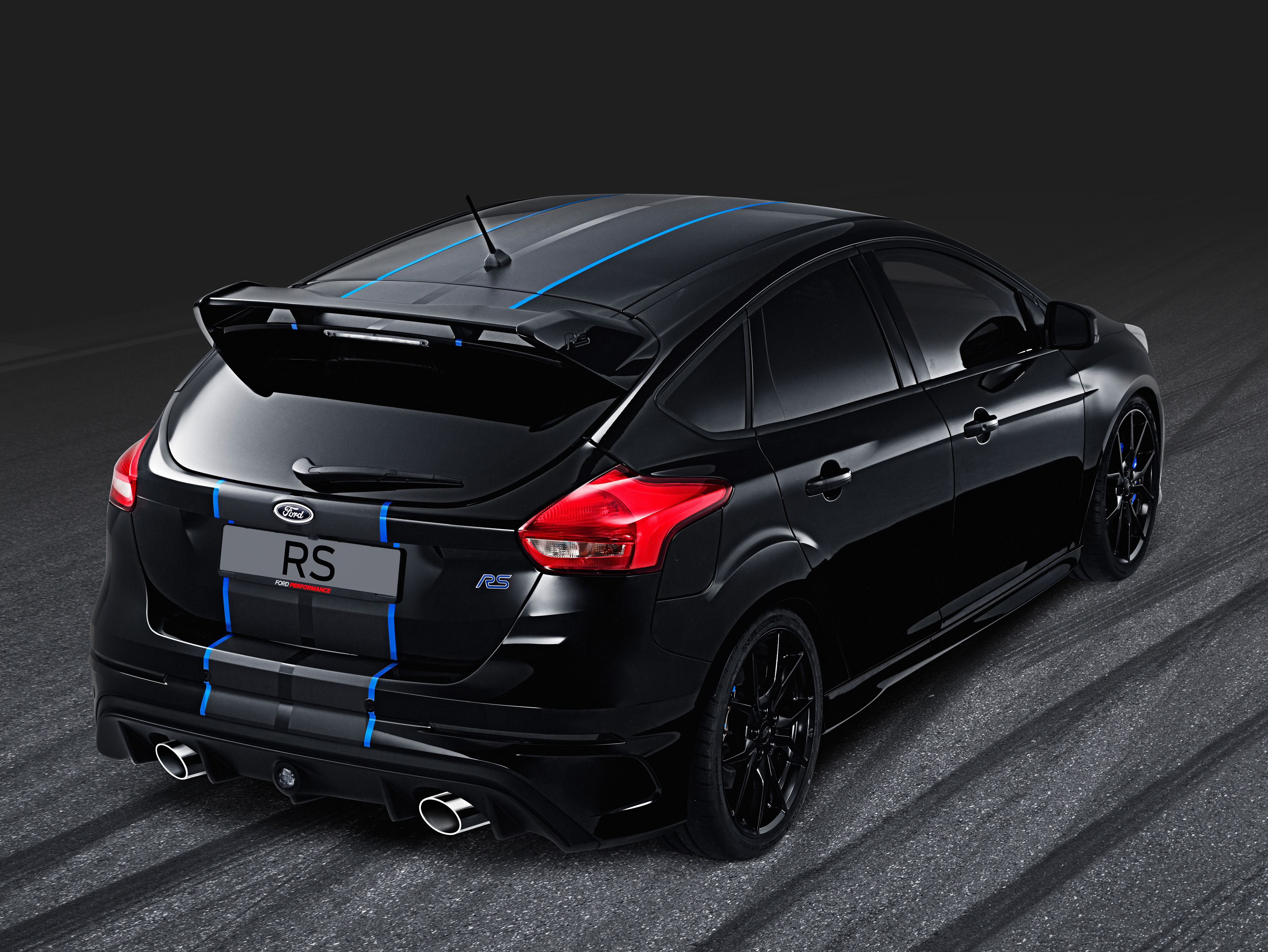 Ford Focus Rs Stripes , HD Wallpaper & Backgrounds