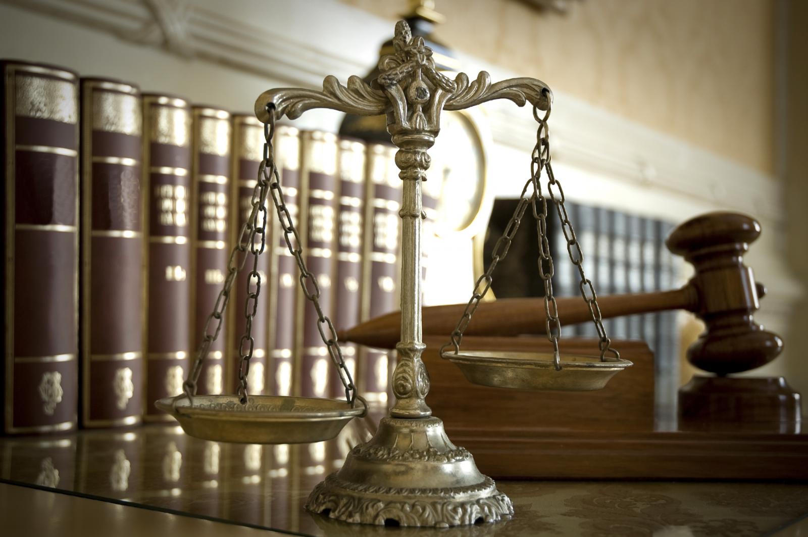 Scales Of Justice And Gavel , HD Wallpaper & Backgrounds