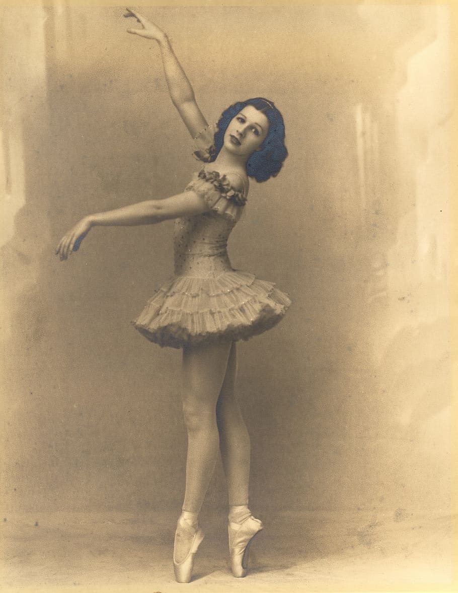 Photo Of Woman Wearing Ballet Dress, Vintage, Retro, - Ballet Vintage , HD Wallpaper & Backgrounds