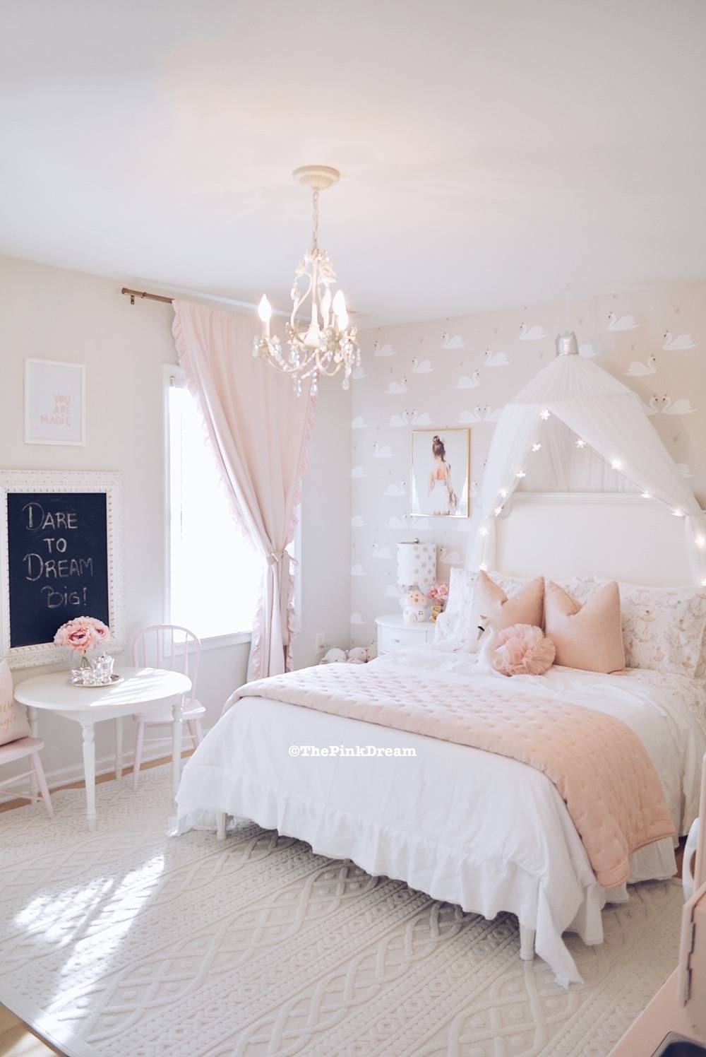 A Pink Ballerina & Swan Toddler Bedroom - Ballerina Room , HD Wallpaper & Backgrounds