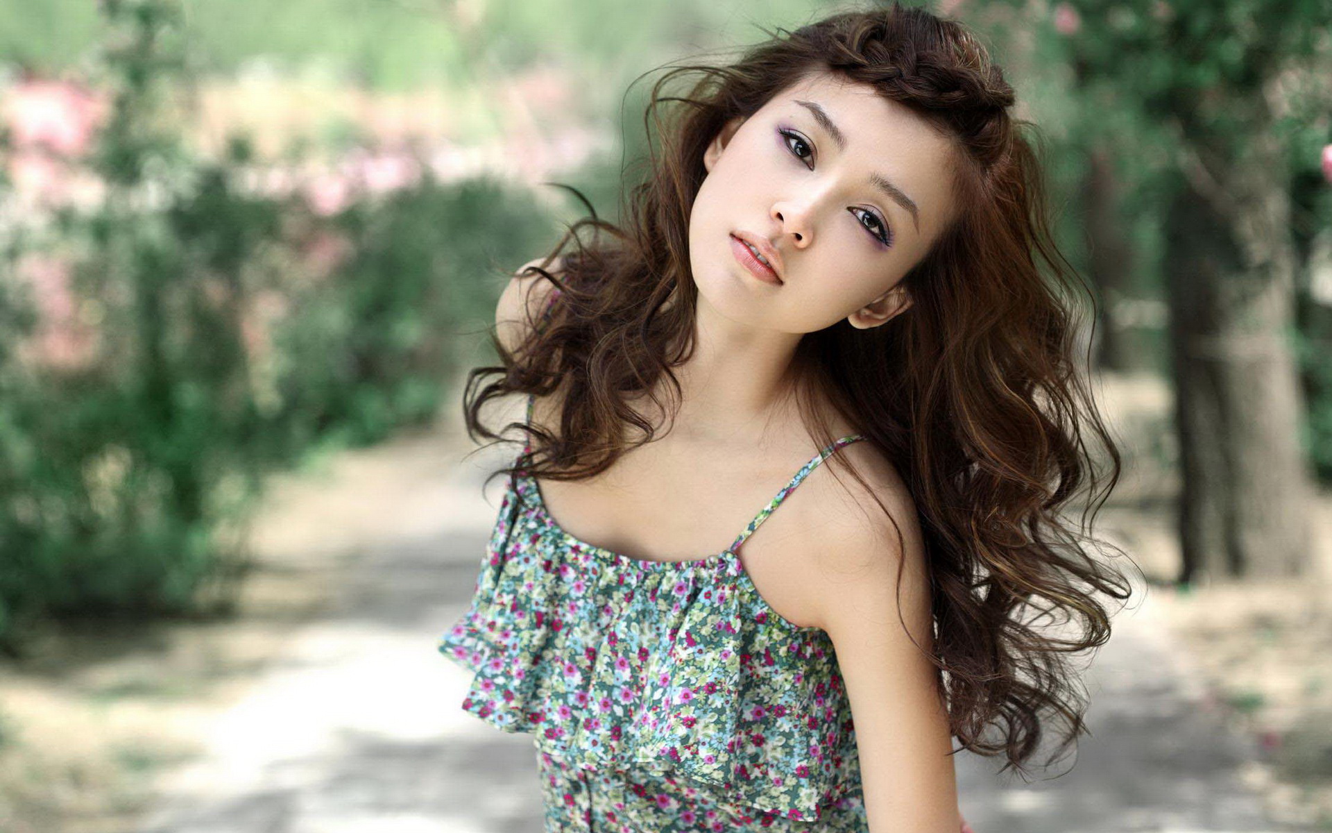 Sunshine Flowers Pure And Pretty Girl Girls Wallpaper - Chinese Beautiful Hd , HD Wallpaper & Backgrounds