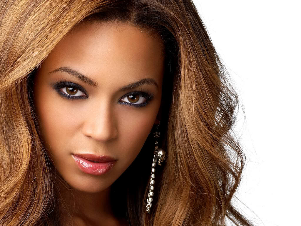 Beyonce Wallpaper - Adverts Appealing To Snobbery , HD Wallpaper & Backgrounds