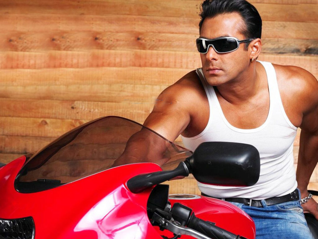 Salman Khan Bollywood Wallpaper - Salman Khan Bike Photo Hd , HD Wallpaper & Backgrounds