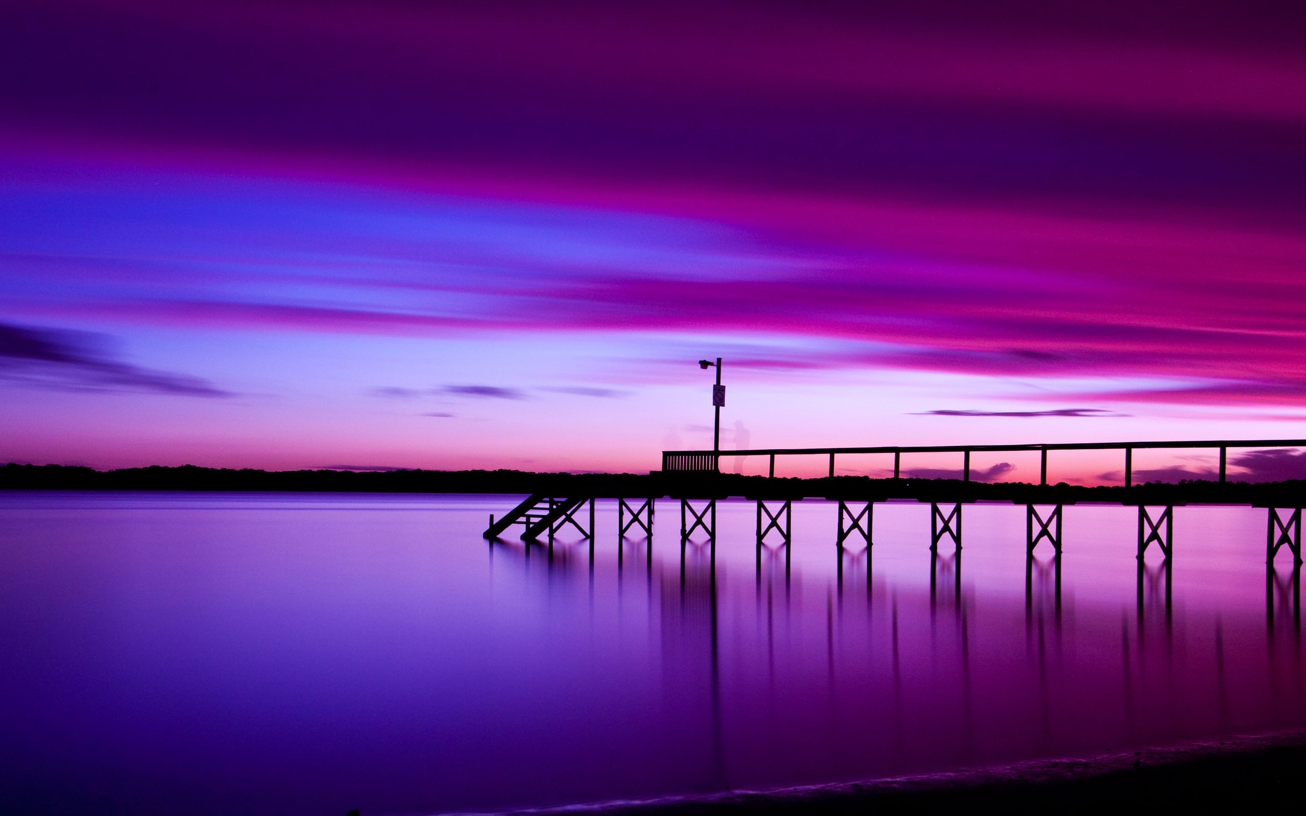 Pier At Sunset Wallpapers And Stock Photos - Fondo De Pantalla Violeta Hd , HD Wallpaper & Backgrounds