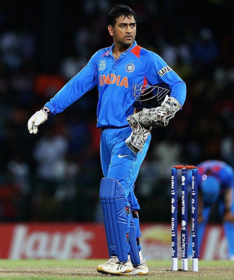 Ms Dhoni Hd Wallpapers & Dhoni Images Hd Helicopter - Full Hd Dhoni Hd , HD Wallpaper & Backgrounds