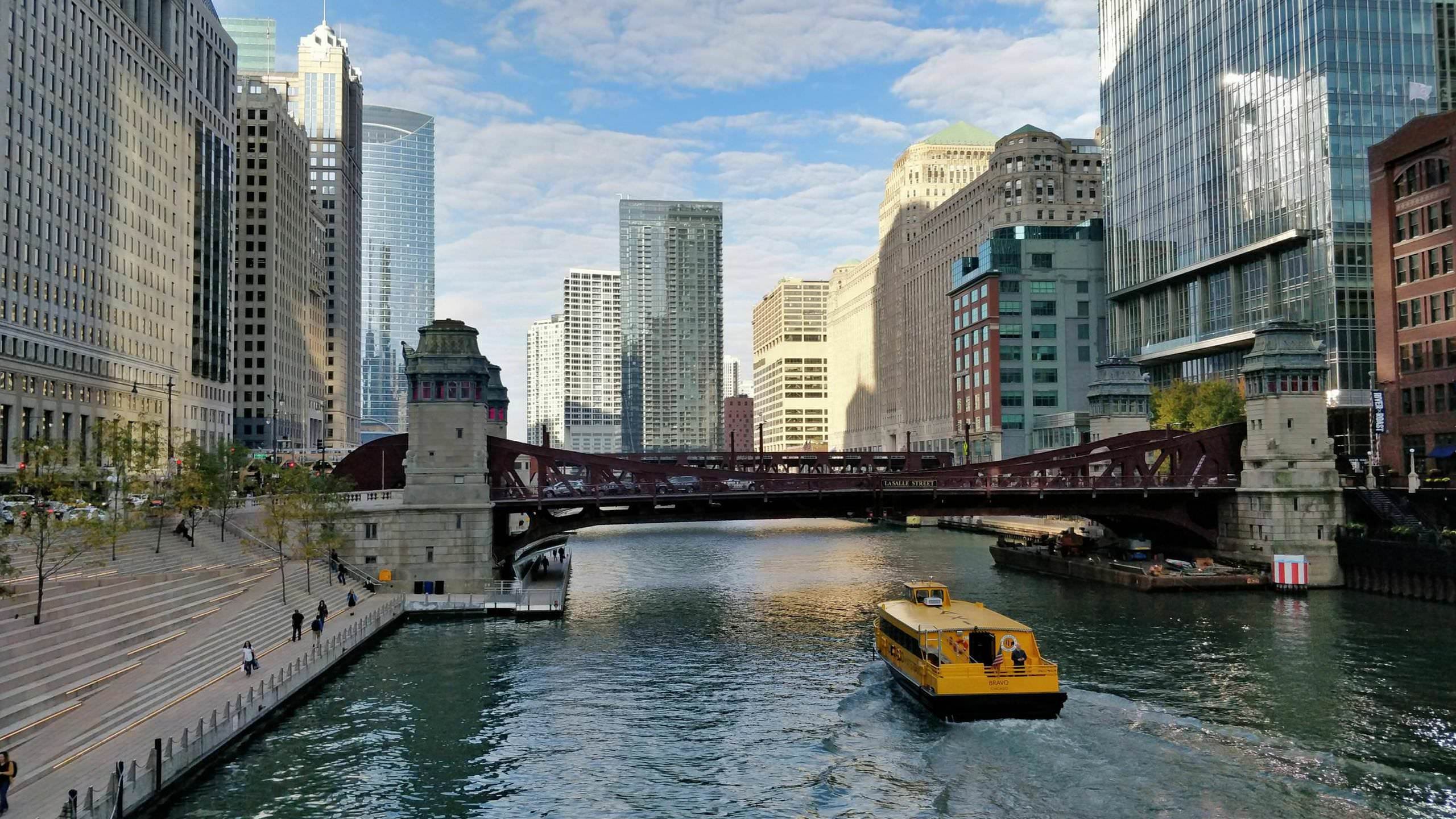 The Chicago River Wallpaper - Chicago Riverwalk , HD Wallpaper & Backgrounds