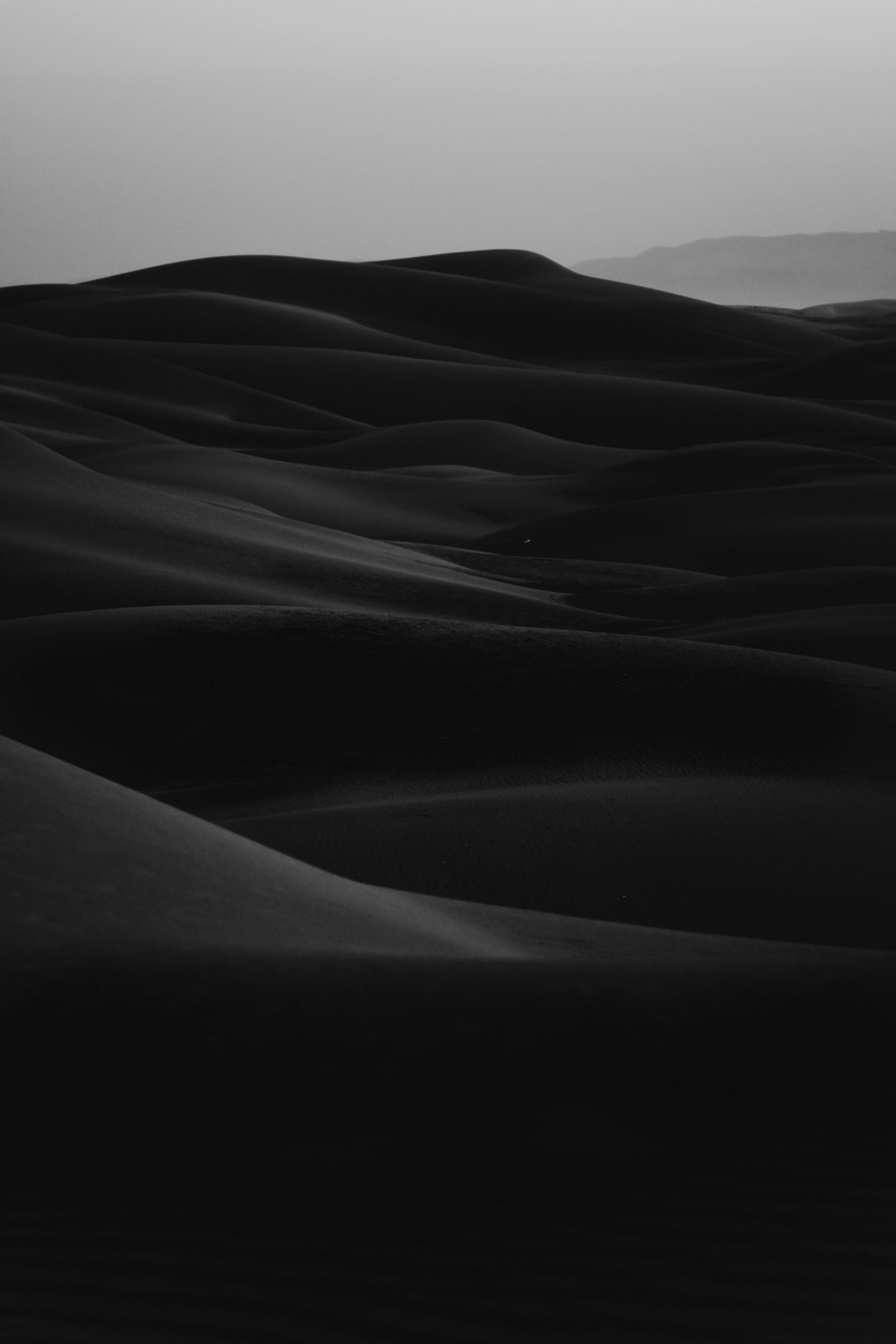 Dark Wallpaper - Desert Black And White , HD Wallpaper & Backgrounds
