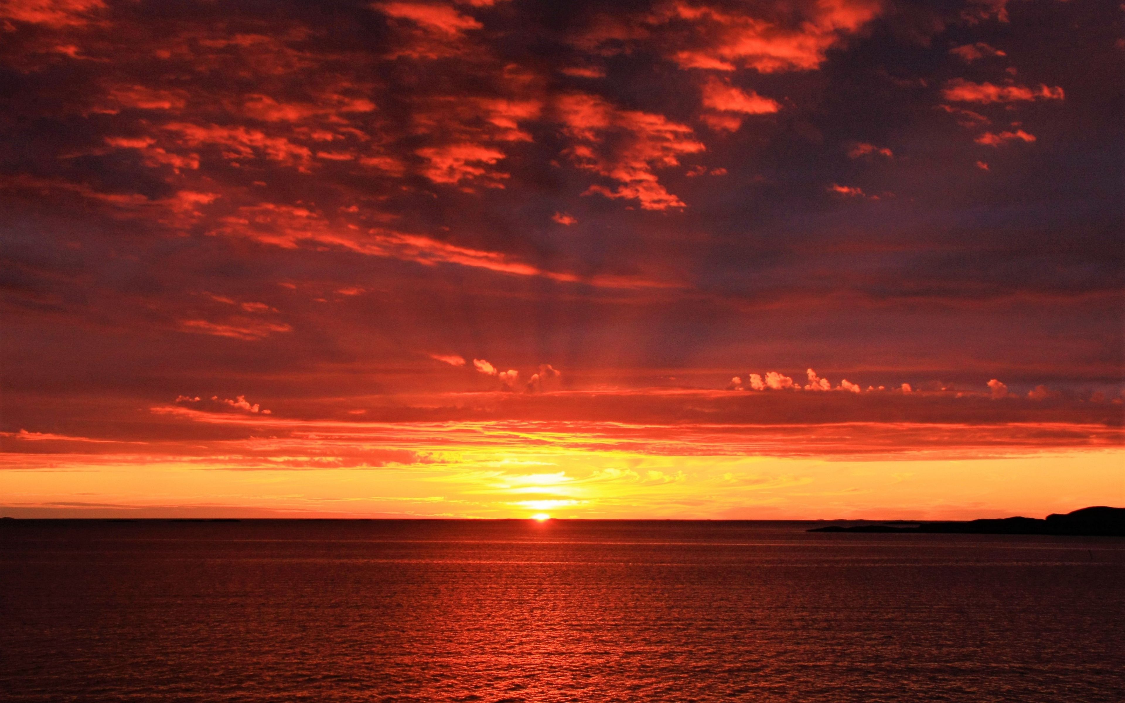 Download Wallpaper Horizon, Sunrise, Sea, Sun 4k 
 - Ultra Hd Sunrise 4k , HD Wallpaper & Backgrounds