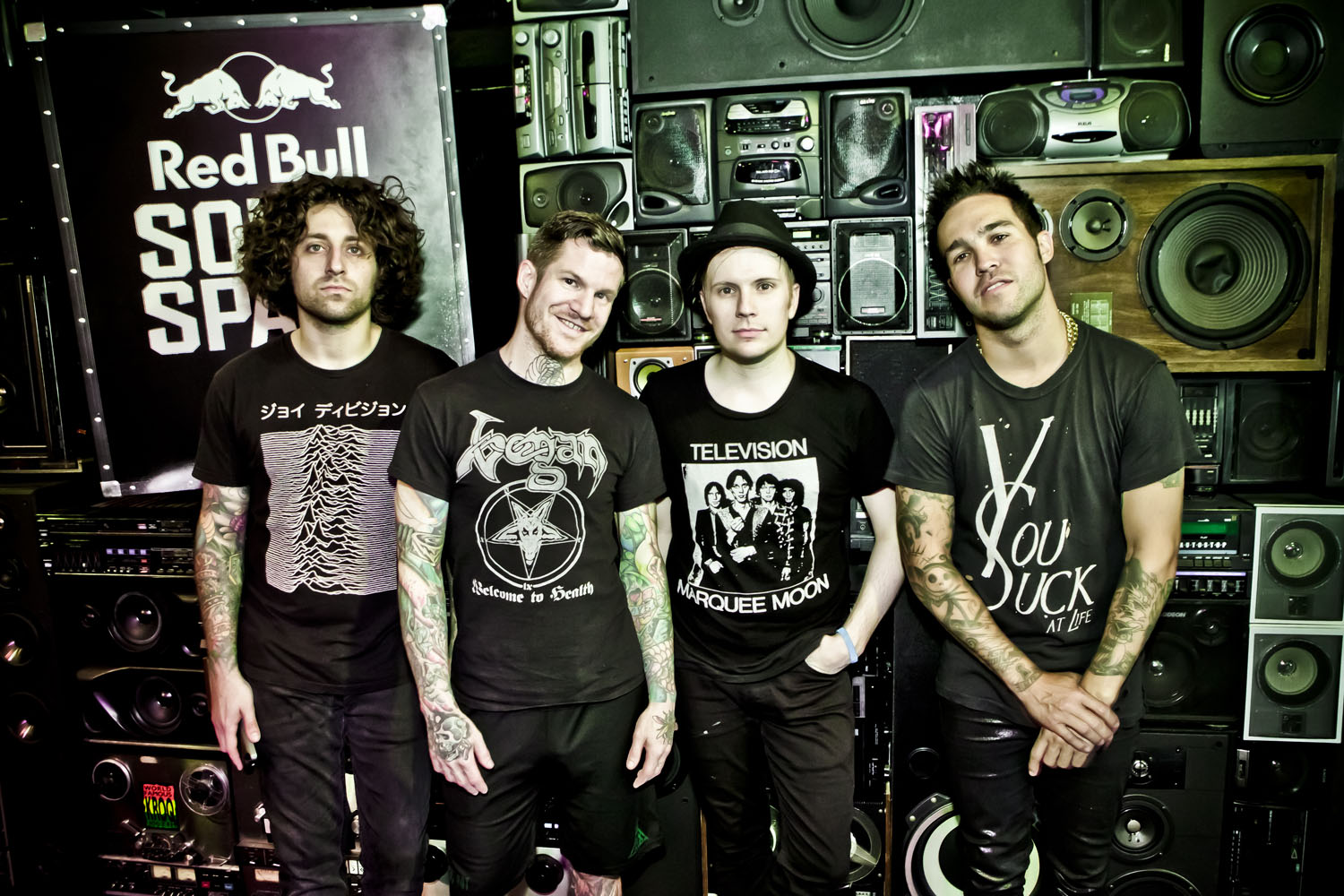 Fall Out Boy Wallpaper - Fall Out Boy Backgrounds , HD Wallpaper & Backgrounds