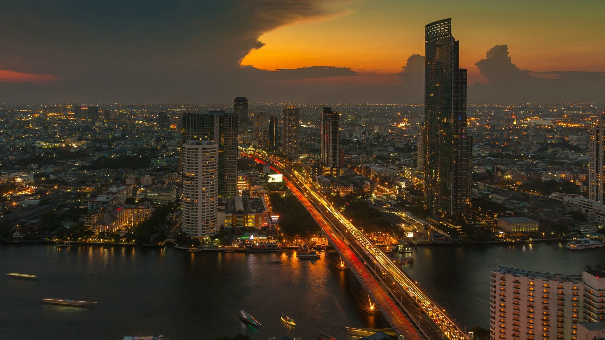 Sunset In Bangkok Thailand Wallpaper - Cityscape , HD Wallpaper & Backgrounds