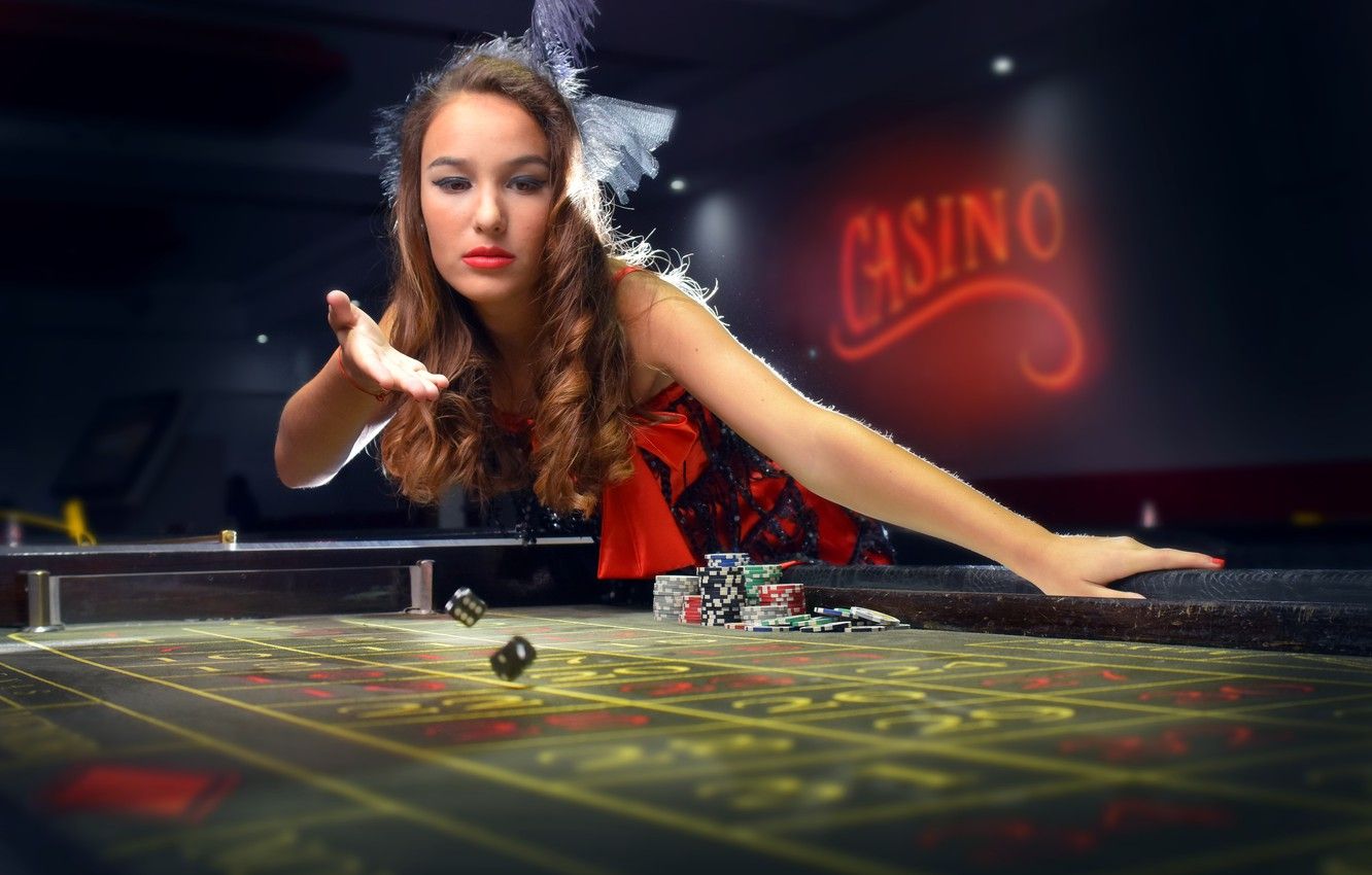 Casino Girl (#2915660) - HD Wallpaper & Backgrounds Download