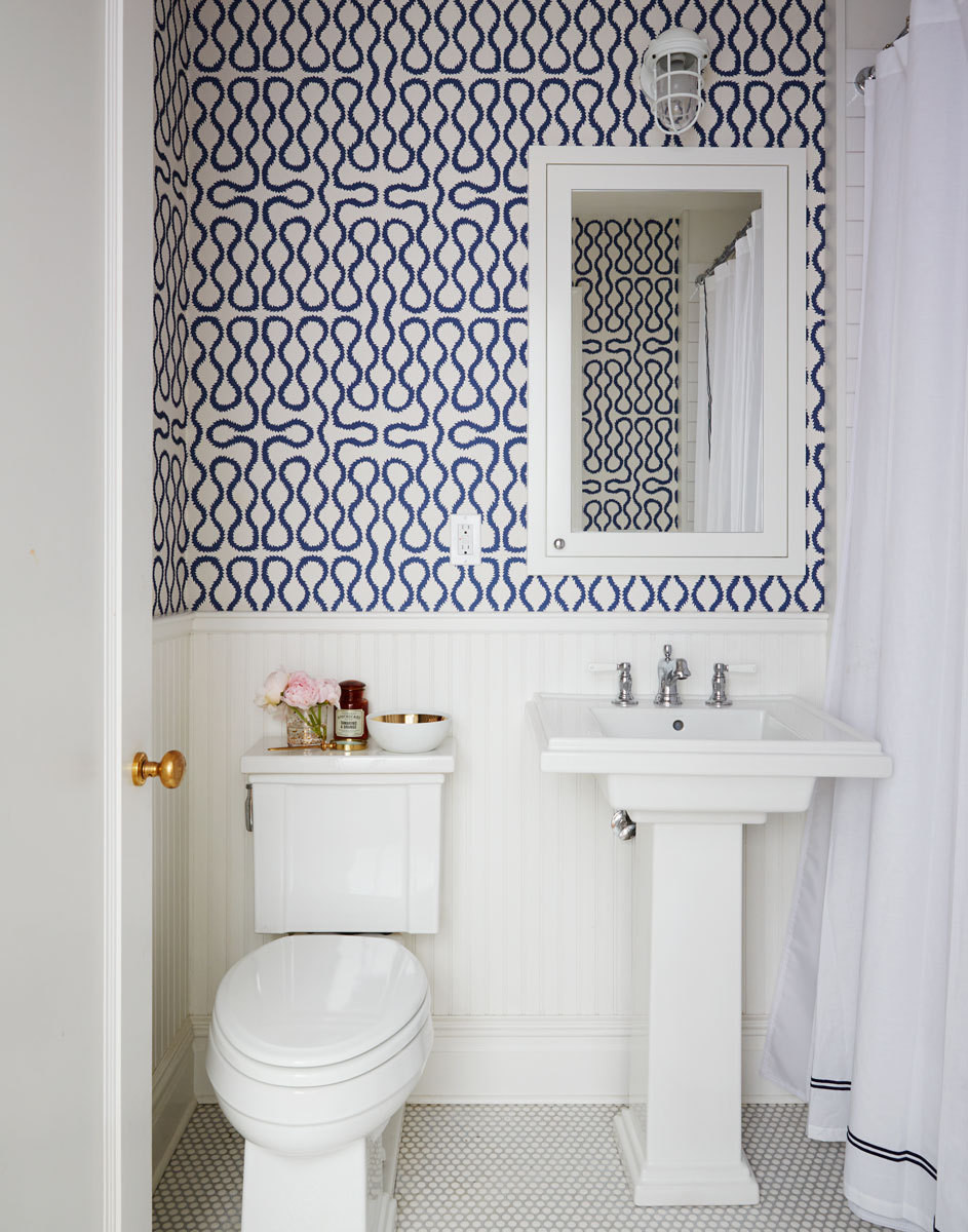 Viyet Powder Room Nicole Gibbons Lonny - Bathroom Wallpaper Half Wall , HD Wallpaper & Backgrounds