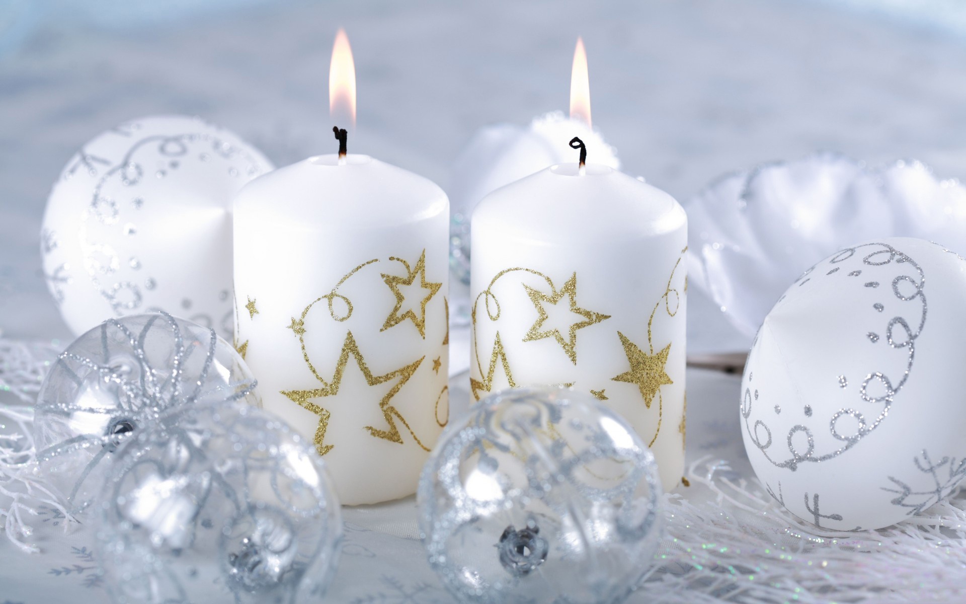 Christmas Candles White Background , HD Wallpaper & Backgrounds