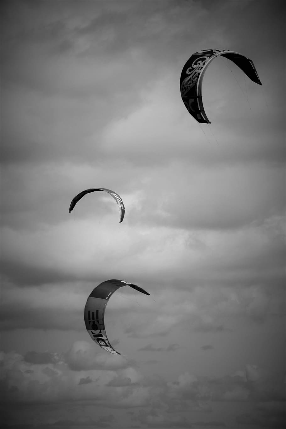 Sea, Kitesurf, Windsurfing, Vela, Sky, Holiday, Sport, - Paragliding , HD Wallpaper & Backgrounds