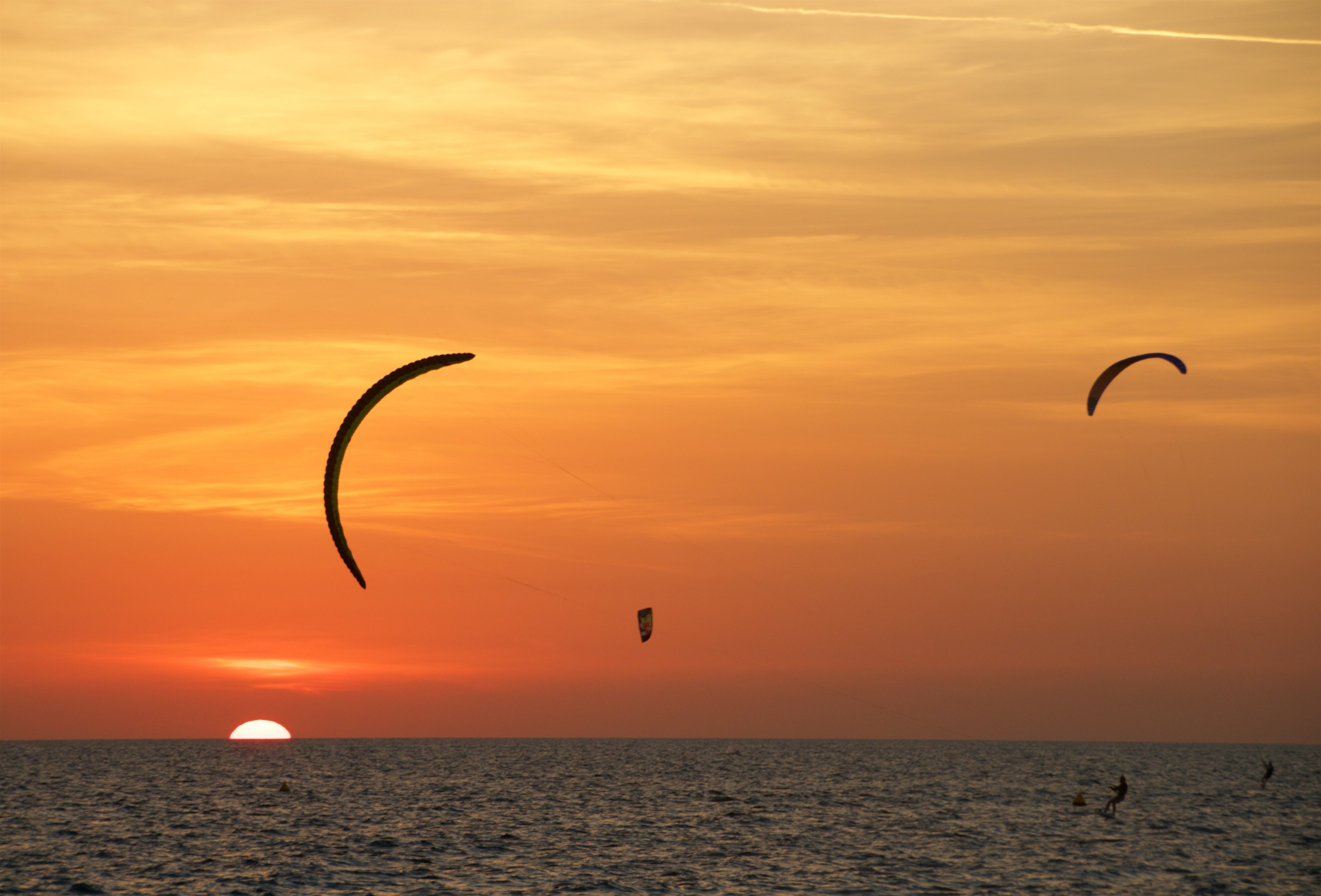 Kitesurfing , HD Wallpaper & Backgrounds