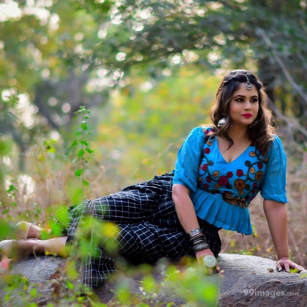 Shilpa Chakravarthy Latest Hot Beautiful Photos / Wallpapers - Photo Shoot , HD Wallpaper & Backgrounds