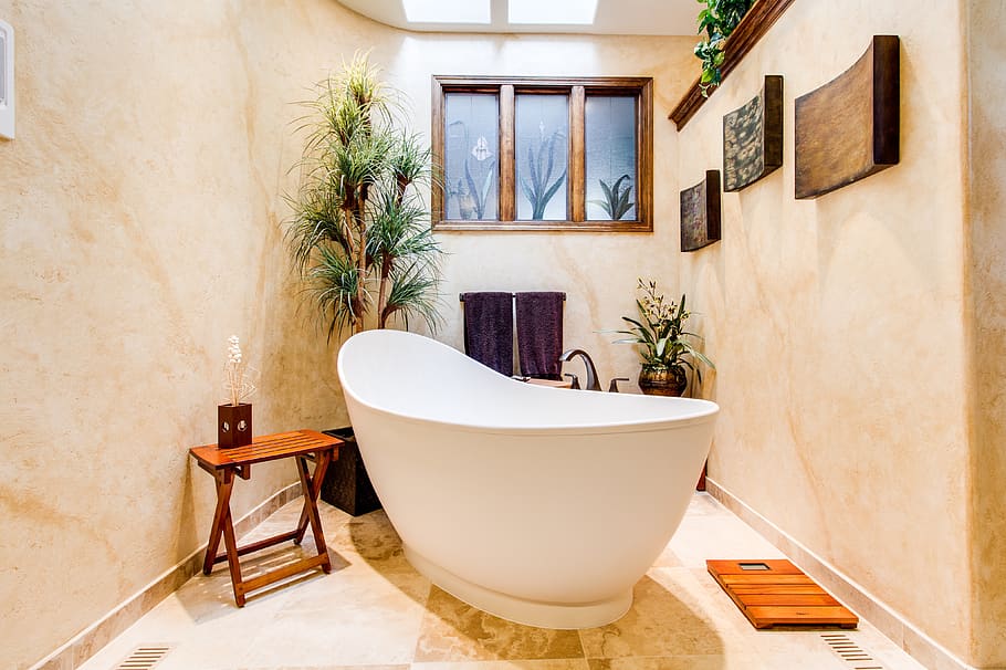 Home, Decor, Real Estate, Bathroom, Bathtub, Interior - Pomysł Na Małą Łazienkę , HD Wallpaper & Backgrounds