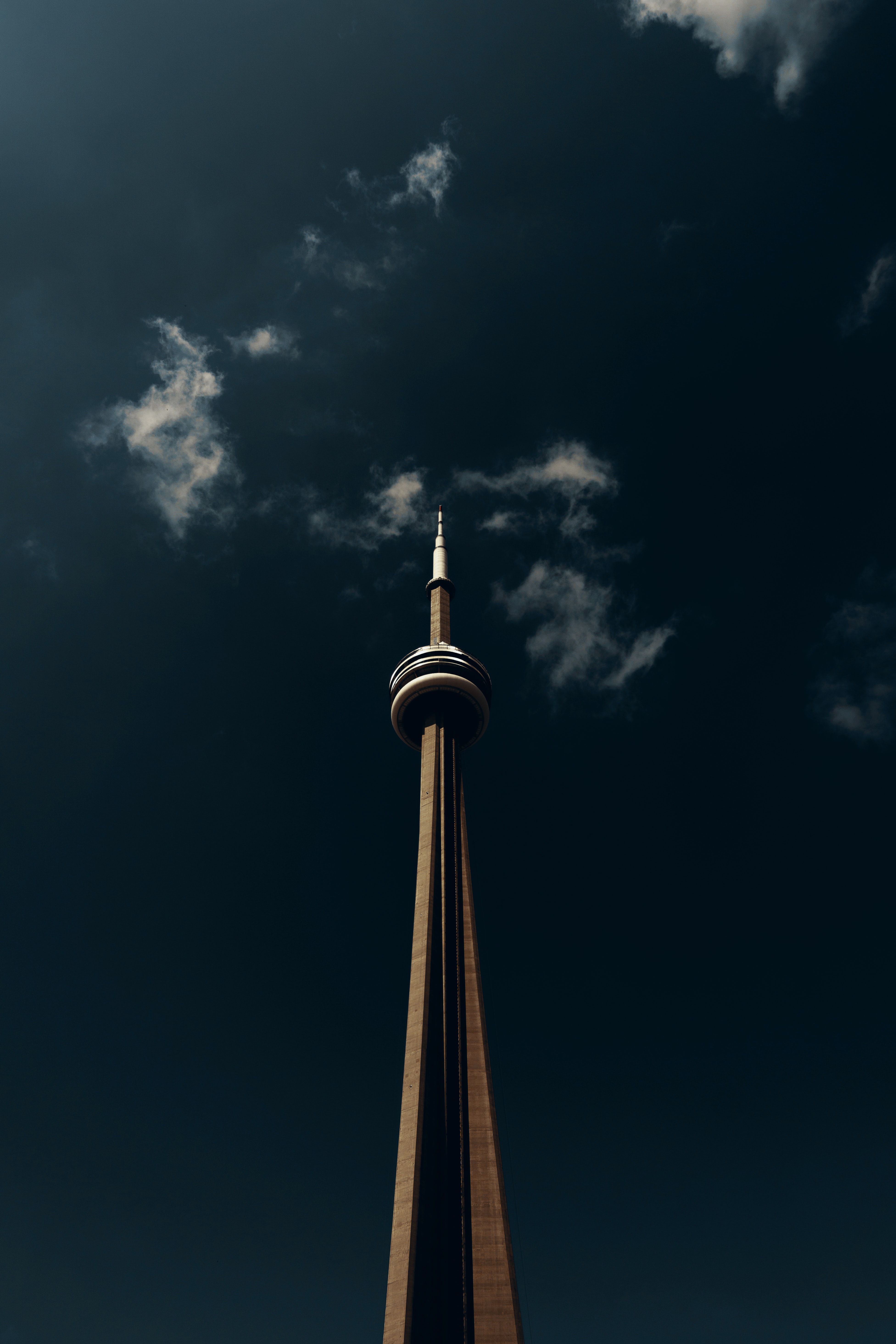 Iphone 11 Wallpaper Toronto - Roundhouse Park , HD Wallpaper & Backgrounds