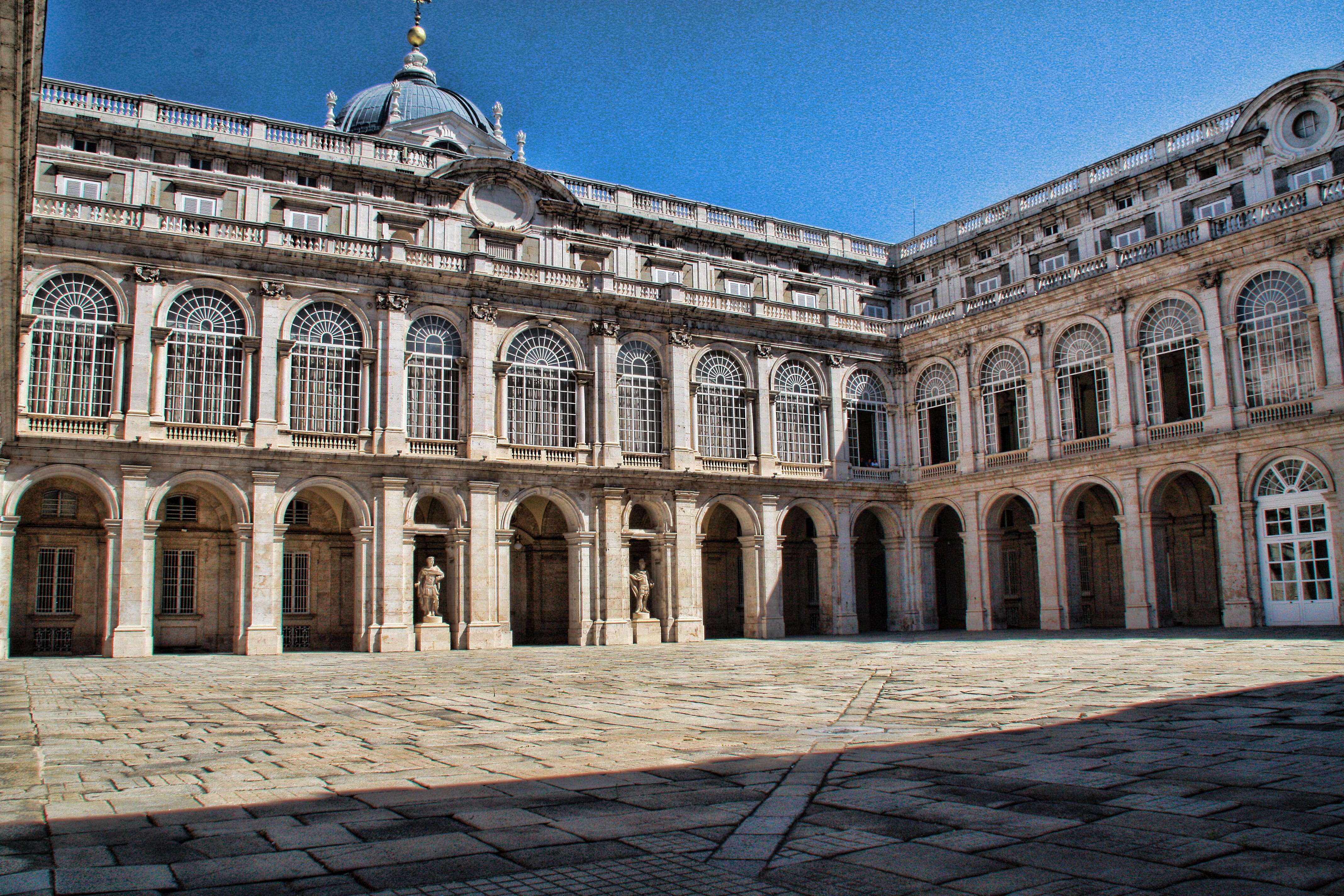 Palaces Madrid Spain Royal Palace Of Madrid Hd Wallpaper - West Park , HD Wallpaper & Backgrounds