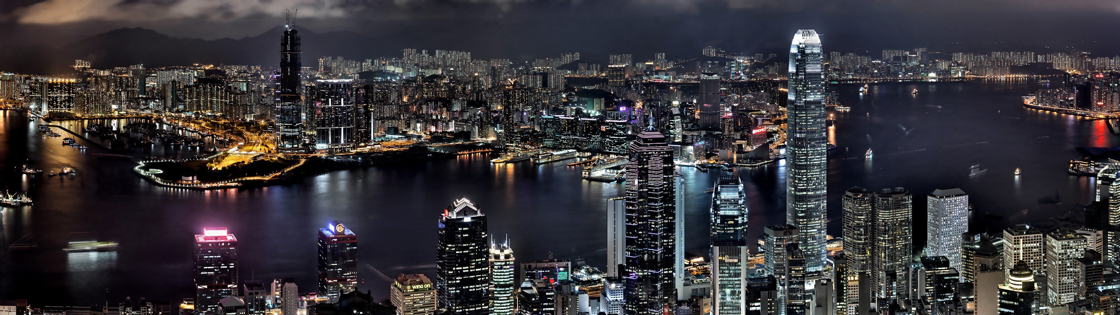 Dual Monitor Screen Ville City Wallpaper - Hong Kong Skyline Hd , HD Wallpaper & Backgrounds