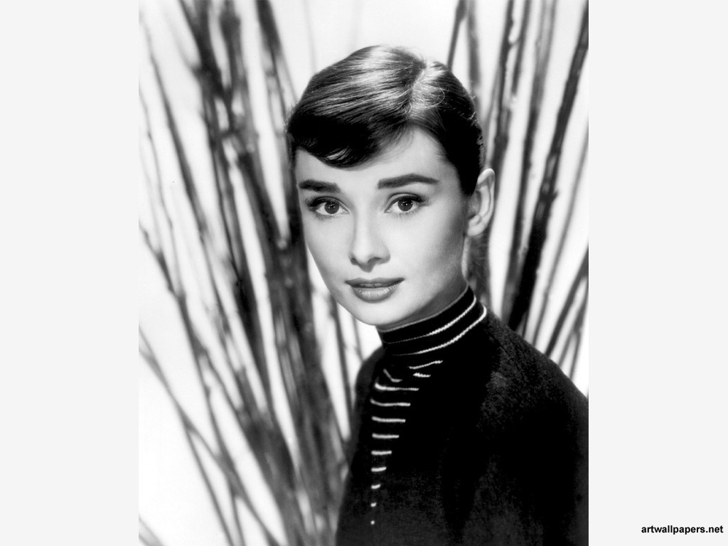 Hepburn Wallpapers <3 - Audrey Hepburn 1956 Bud Fraker , HD Wallpaper & Backgrounds