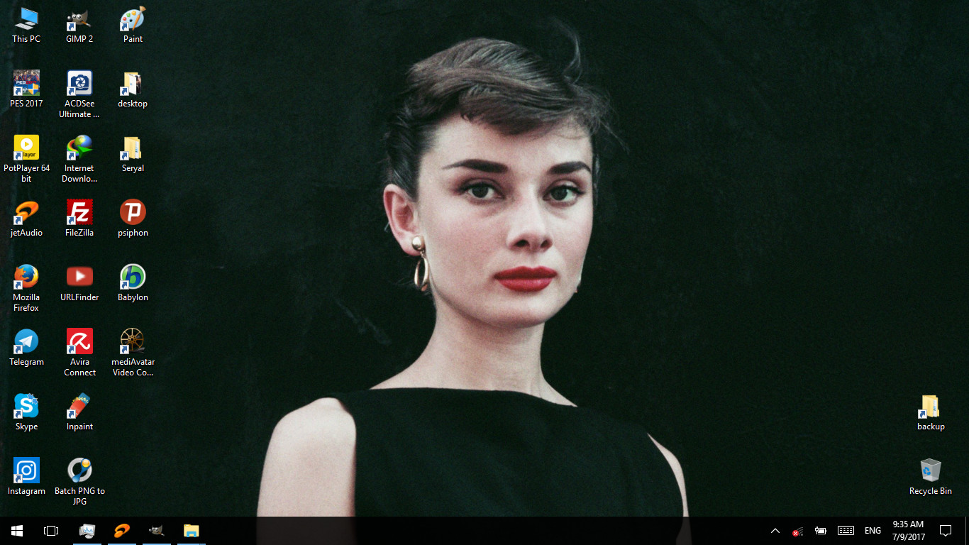 Audrey Hepburn 1929 1993 , HD Wallpaper & Backgrounds