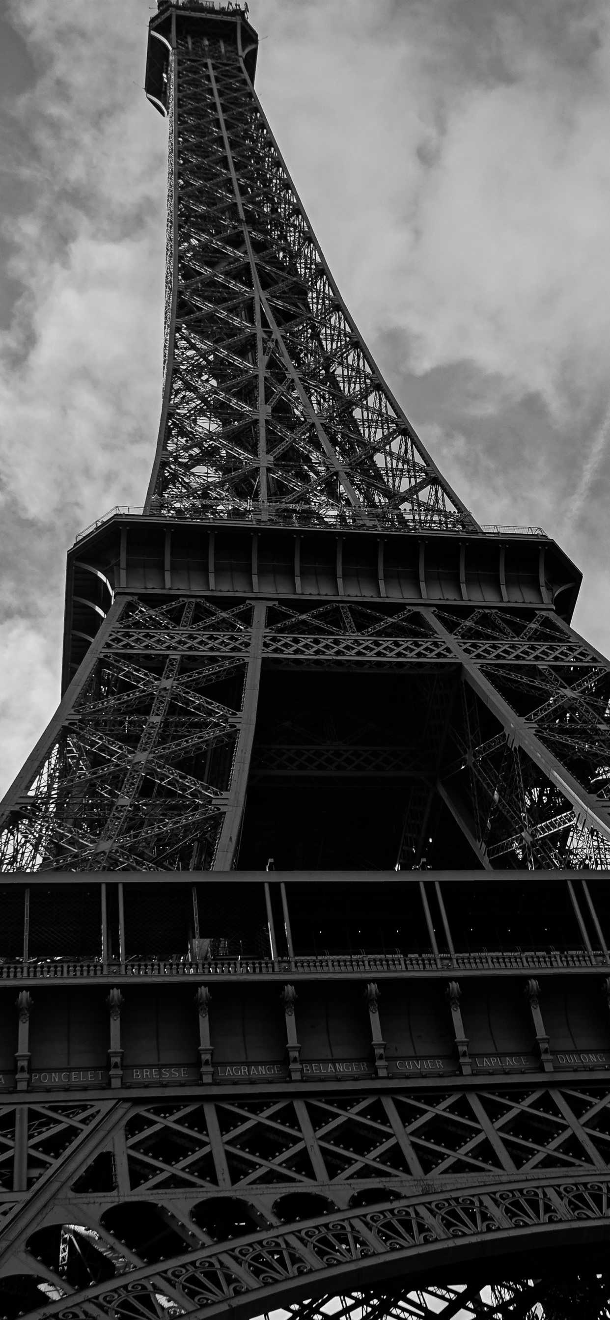 Iphone Wallpaper Eiffel Tower, Black And White Picture - Eiffel Tower , HD Wallpaper & Backgrounds