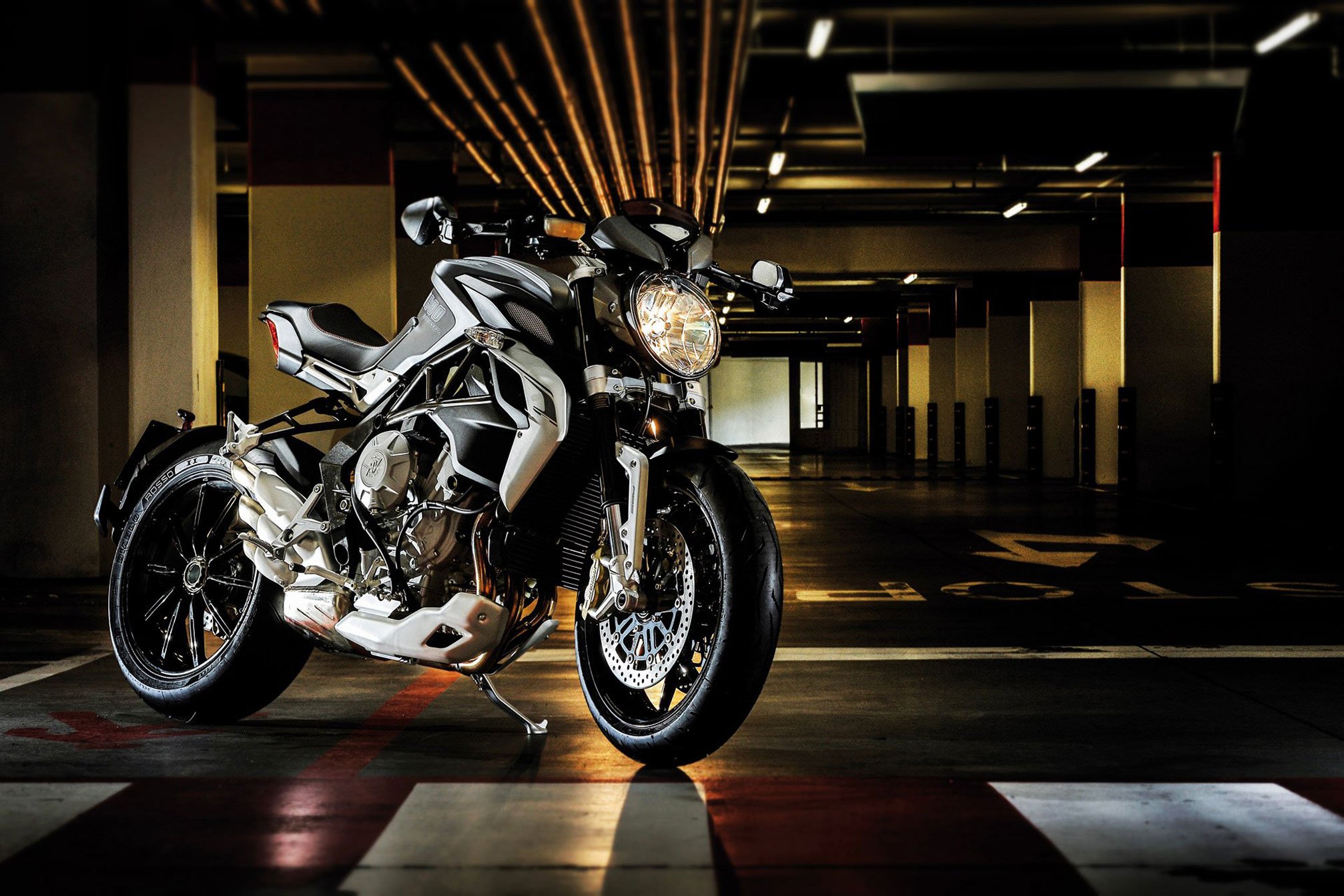 2014 Mv-agusta Brutale 800 Dragster Superbike Bike - Mv Agusta Brutale Wallpaper Hd , HD Wallpaper & Backgrounds