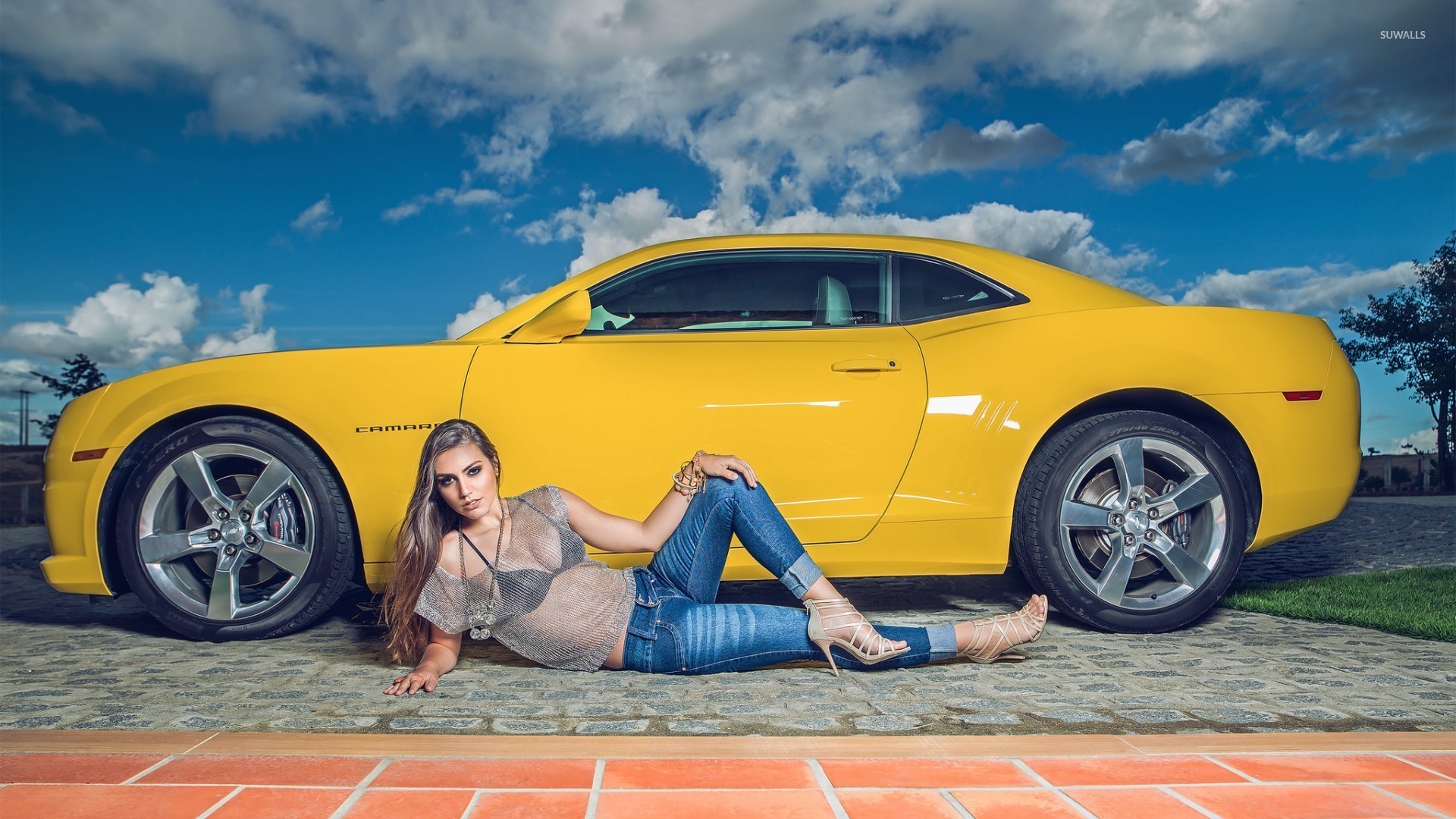 Camaro Chevy Girls , HD Wallpaper & Backgrounds