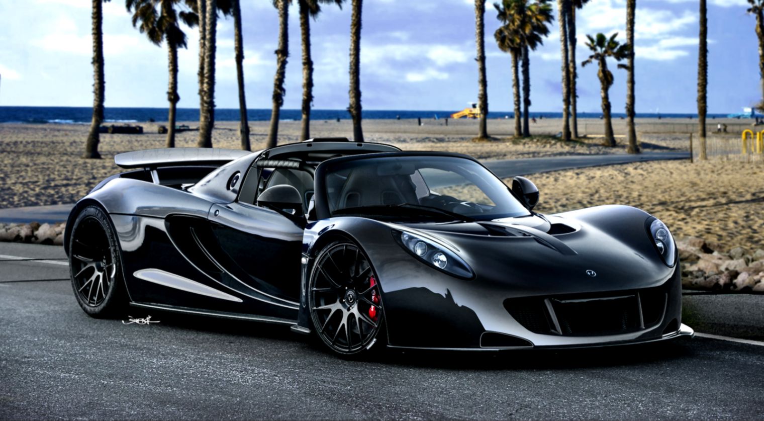 Expensive Cars Hd Wallpaper Download Most Expensive - Spyder Hennessey Venom Gt Lotus Elise , HD Wallpaper & Backgrounds
