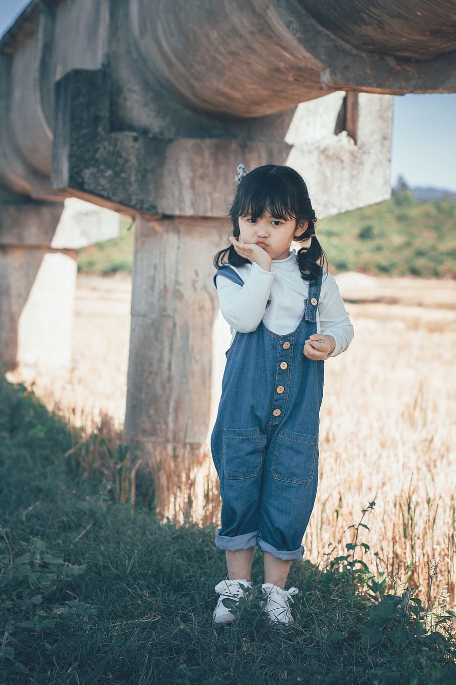 Little Girl In Dungarees, Adorable, Child, Cute, Grass, - Snapshot , HD Wallpaper & Backgrounds