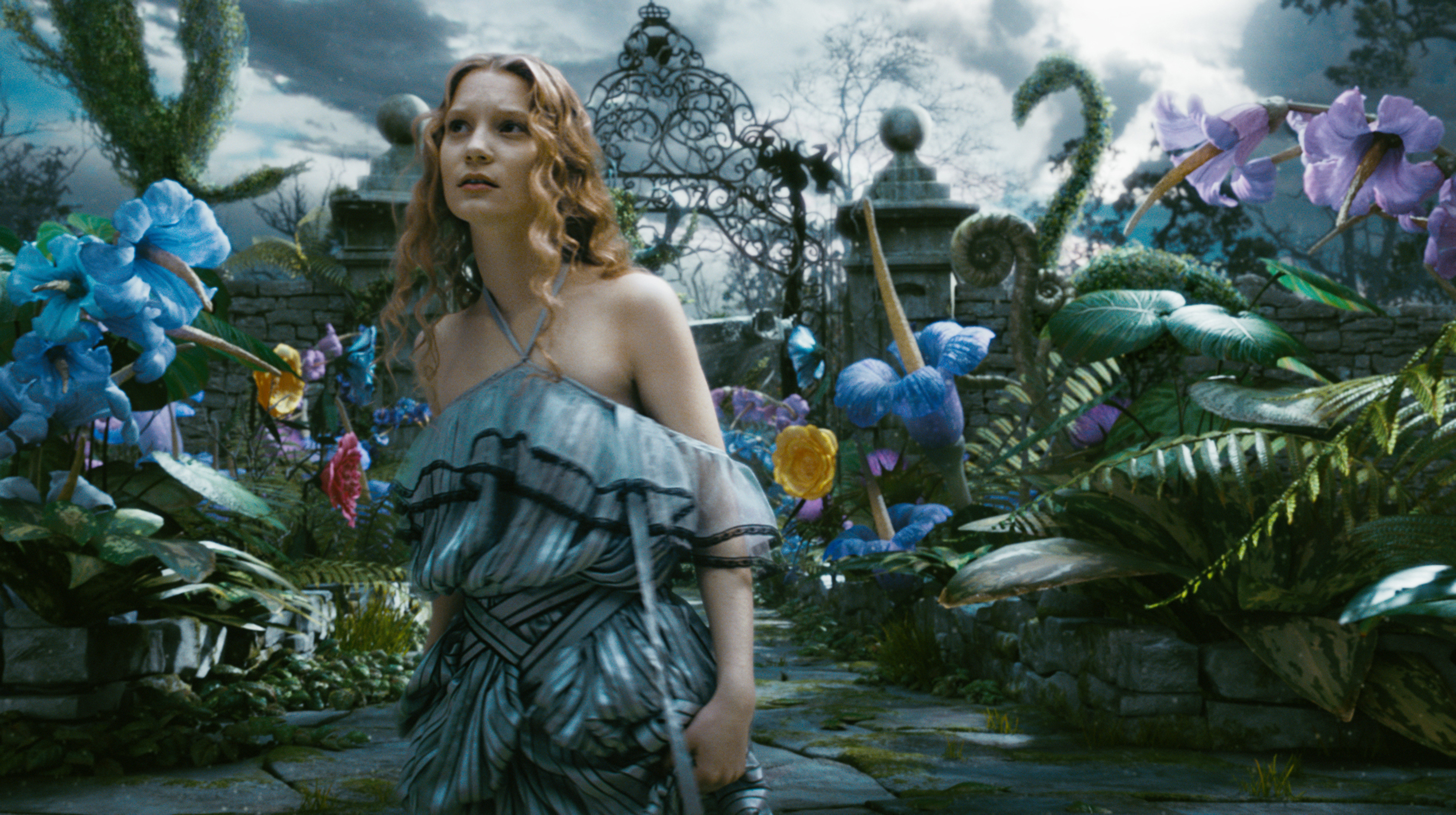 Alice In Wonderland - Mia Wasikowska Movies List , HD Wallpaper & Backgrounds