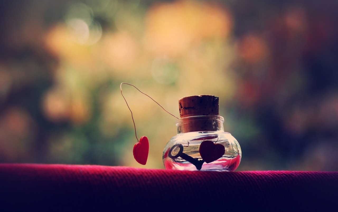 Symbol Of Love Wallpapers - Love Symbol Hd Photos Download , HD Wallpaper & Backgrounds
