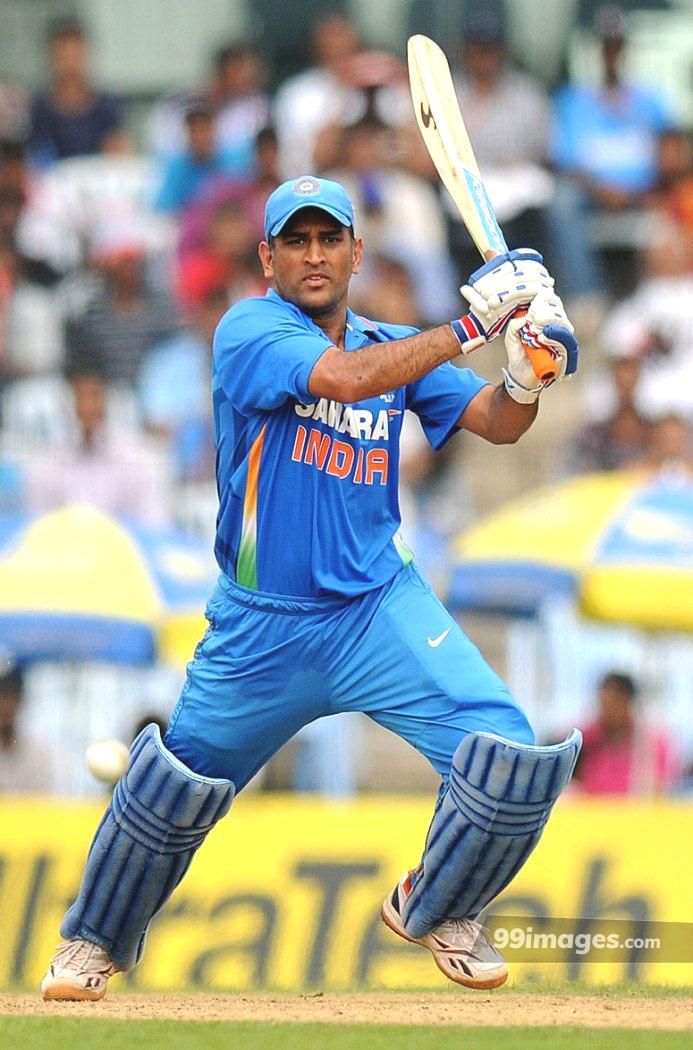 Ms Dhoni Cricket Player , HD Wallpaper & Backgrounds