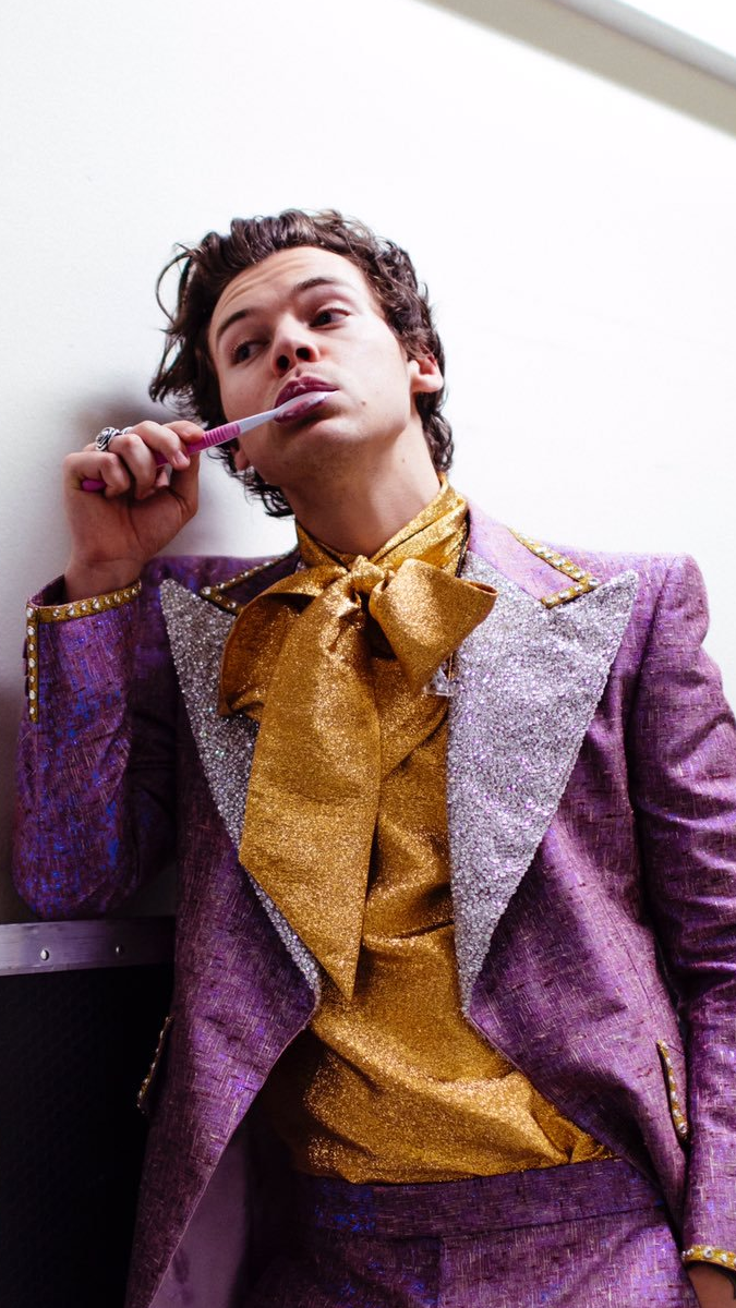 Purple Wallpaper Tumblr - Tour Harry Styles Suits , HD Wallpaper & Backgrounds