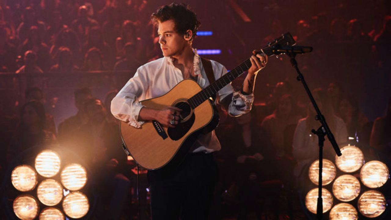 Harry Styles 2019 Wallpapers Wallpaper Cave - Harry Styles Late Late Show Two Ghosts , HD Wallpaper & Backgrounds