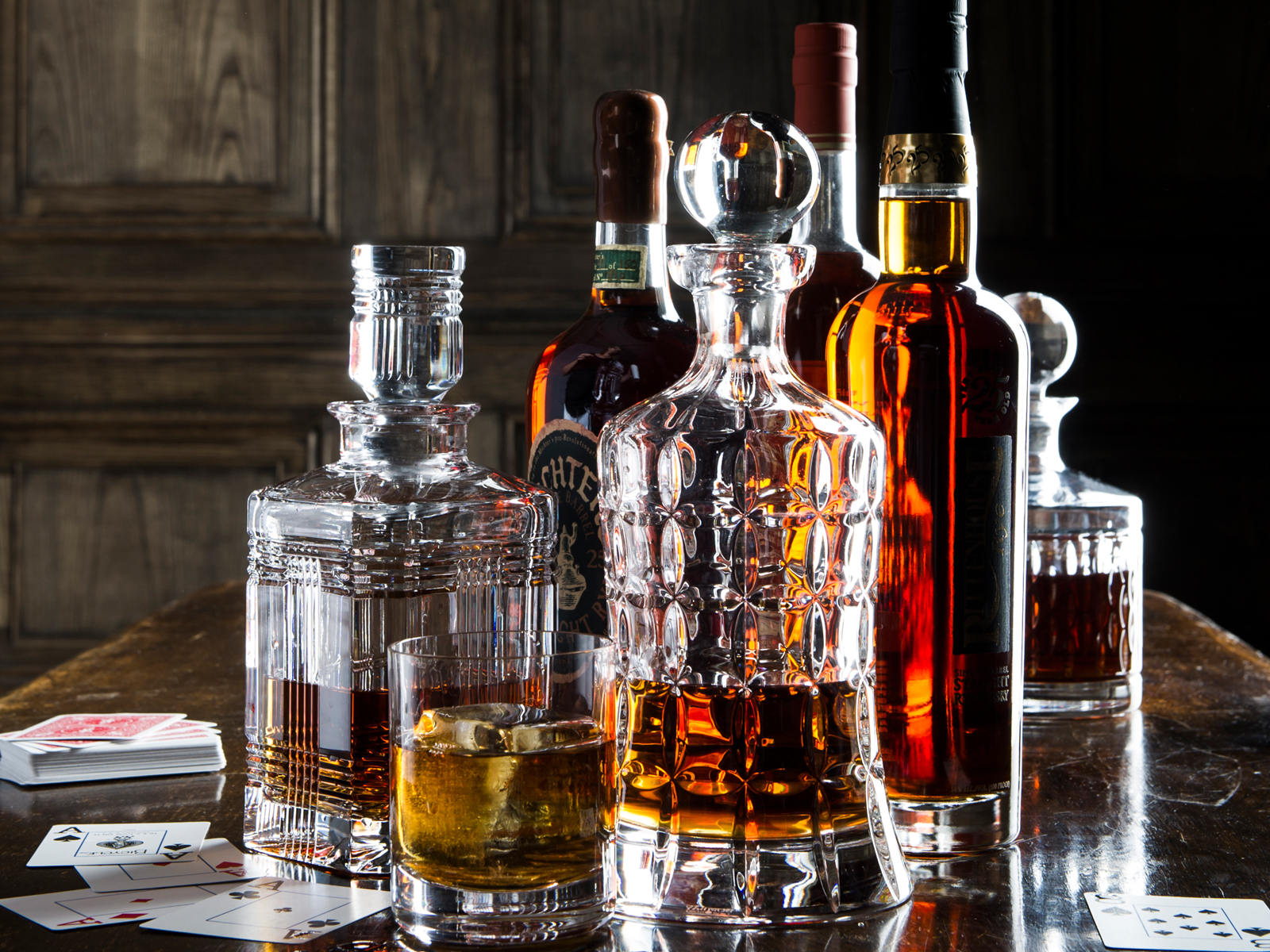 Fancy Alcohol Bottles - Start A Whisky Collection , HD Wallpaper & Backgrounds