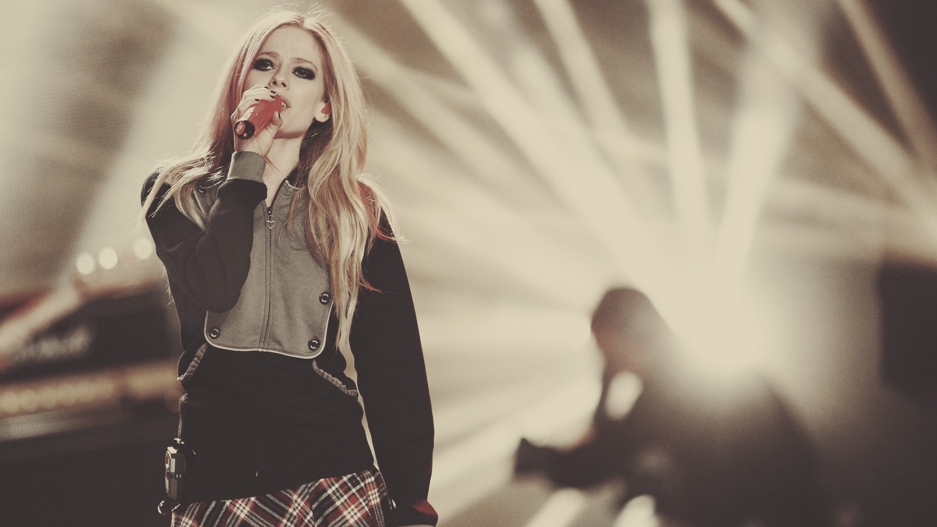 Singer Wallpapers - Avril Lavigne Singing , HD Wallpaper & Backgrounds