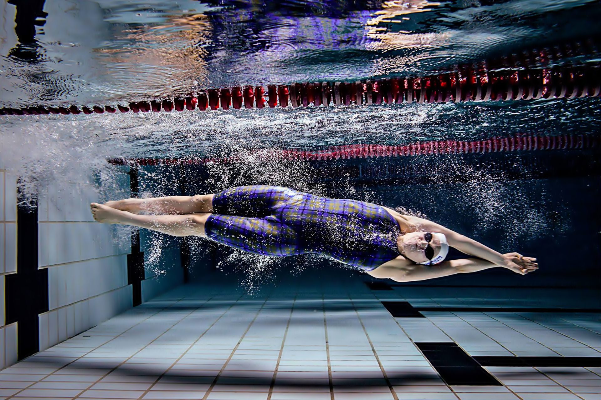 Swimming Hd Wallpapers - Swim Wallpaper Hd , HD Wallpaper & Backgrounds