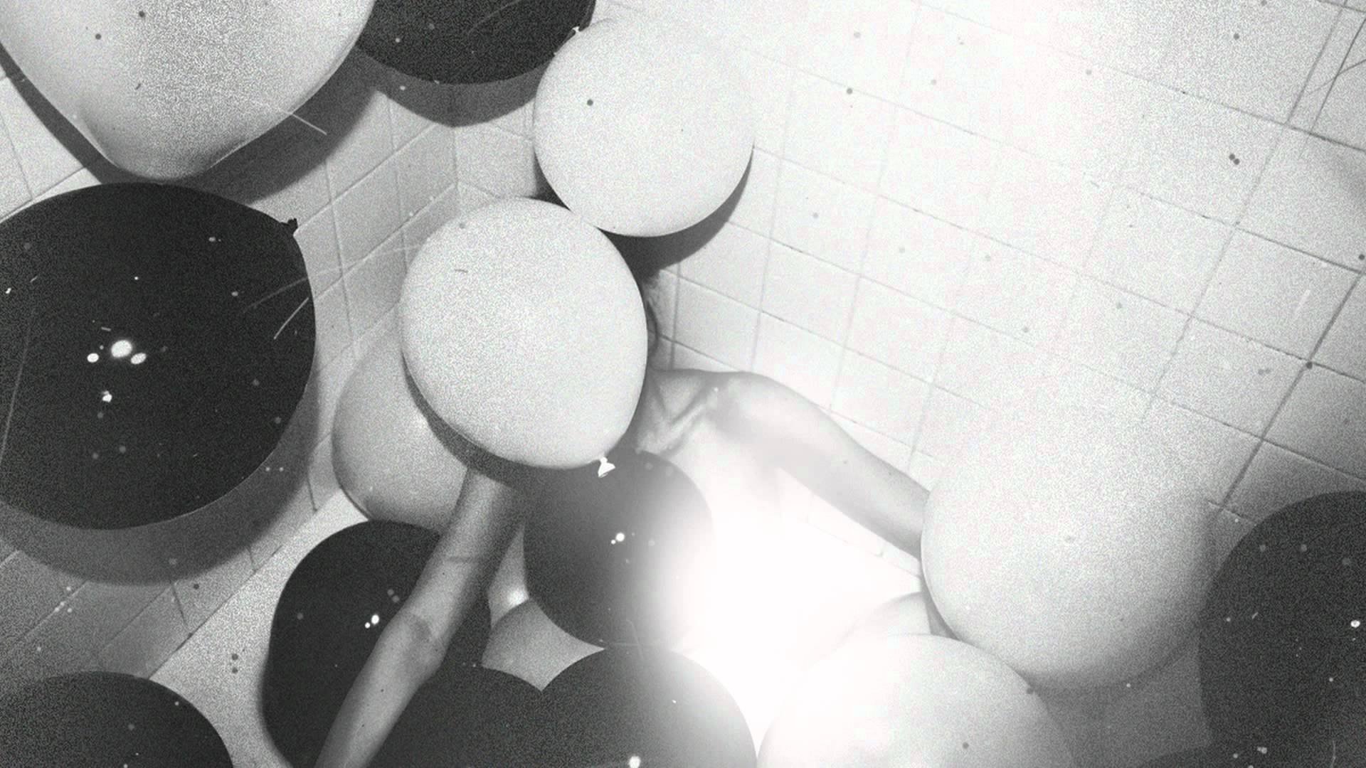 Weeknd House Of Balloons Glass Table Girls , HD Wallpaper & Backgrounds