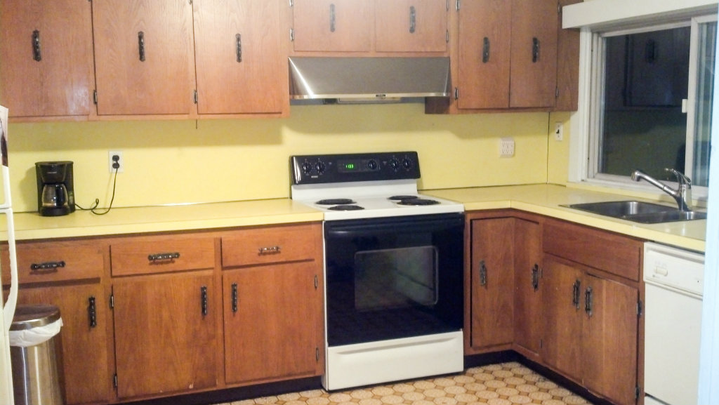 Temporary Kitchen Backsplash Using Renters Wallpaper - Handles In The Middle Of A Cabinet , HD Wallpaper & Backgrounds