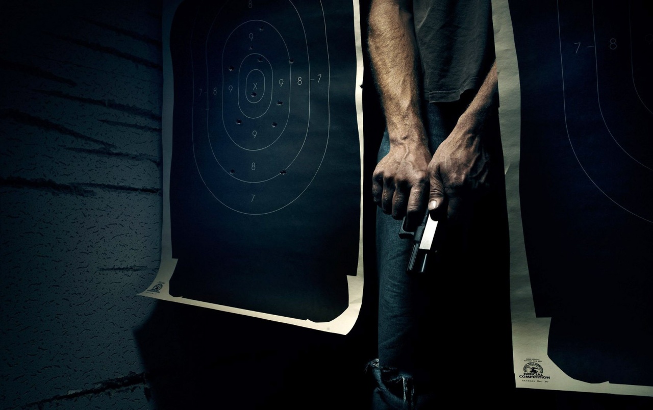 Loading The Gun Wallpapers - Man With Gun Back , HD Wallpaper & Backgrounds