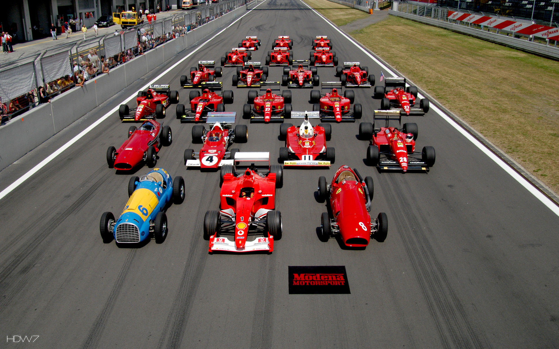 Ferrari Formula 1 History Cars On A Circuit Wallpaper - Most Beautiful Ferrari F1 , HD Wallpaper & Backgrounds