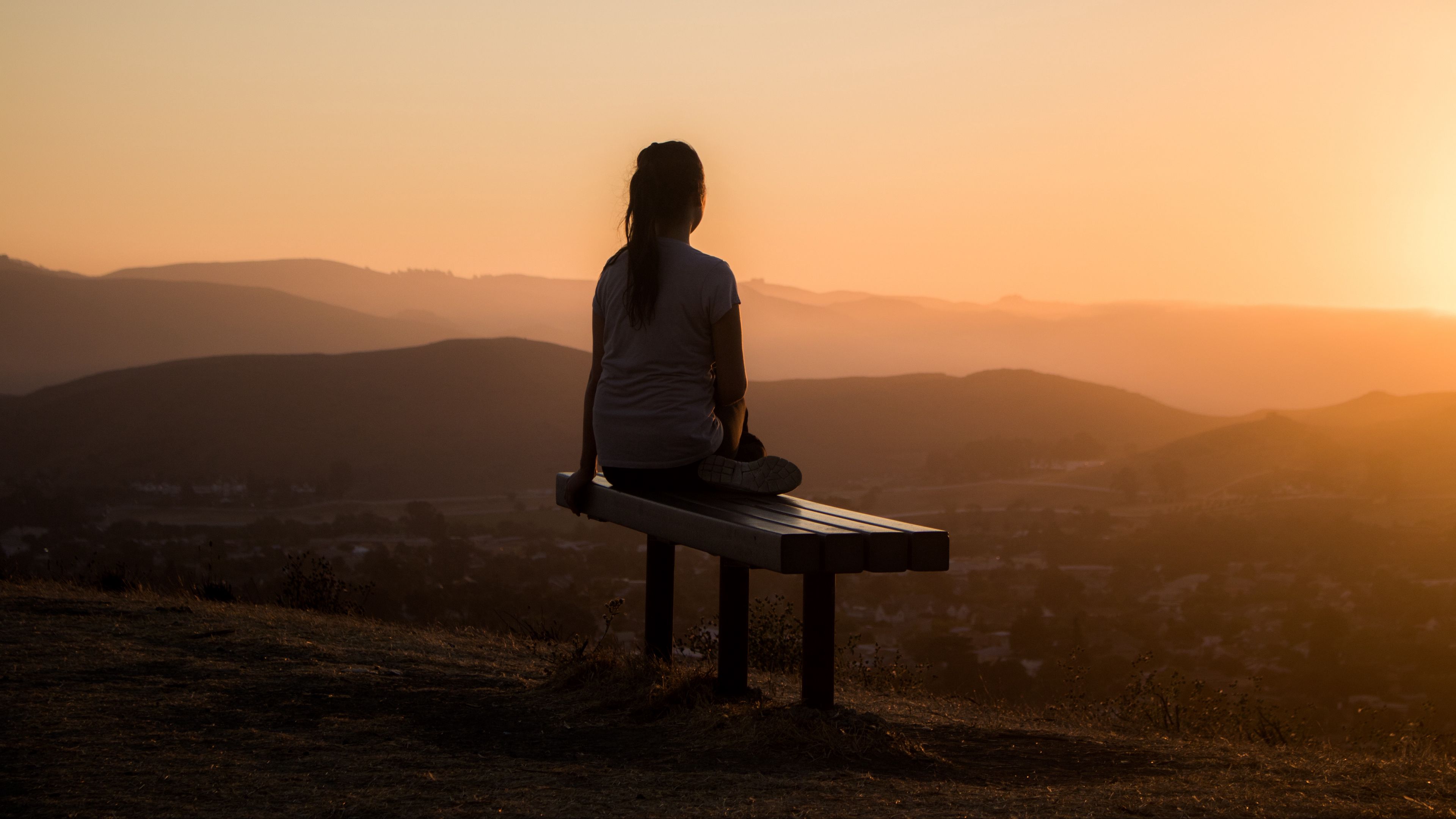 Wallpaper Bench, Alone, Solitude, Sunset, Mountains, - Full Hd Alone Girl , HD Wallpaper & Backgrounds