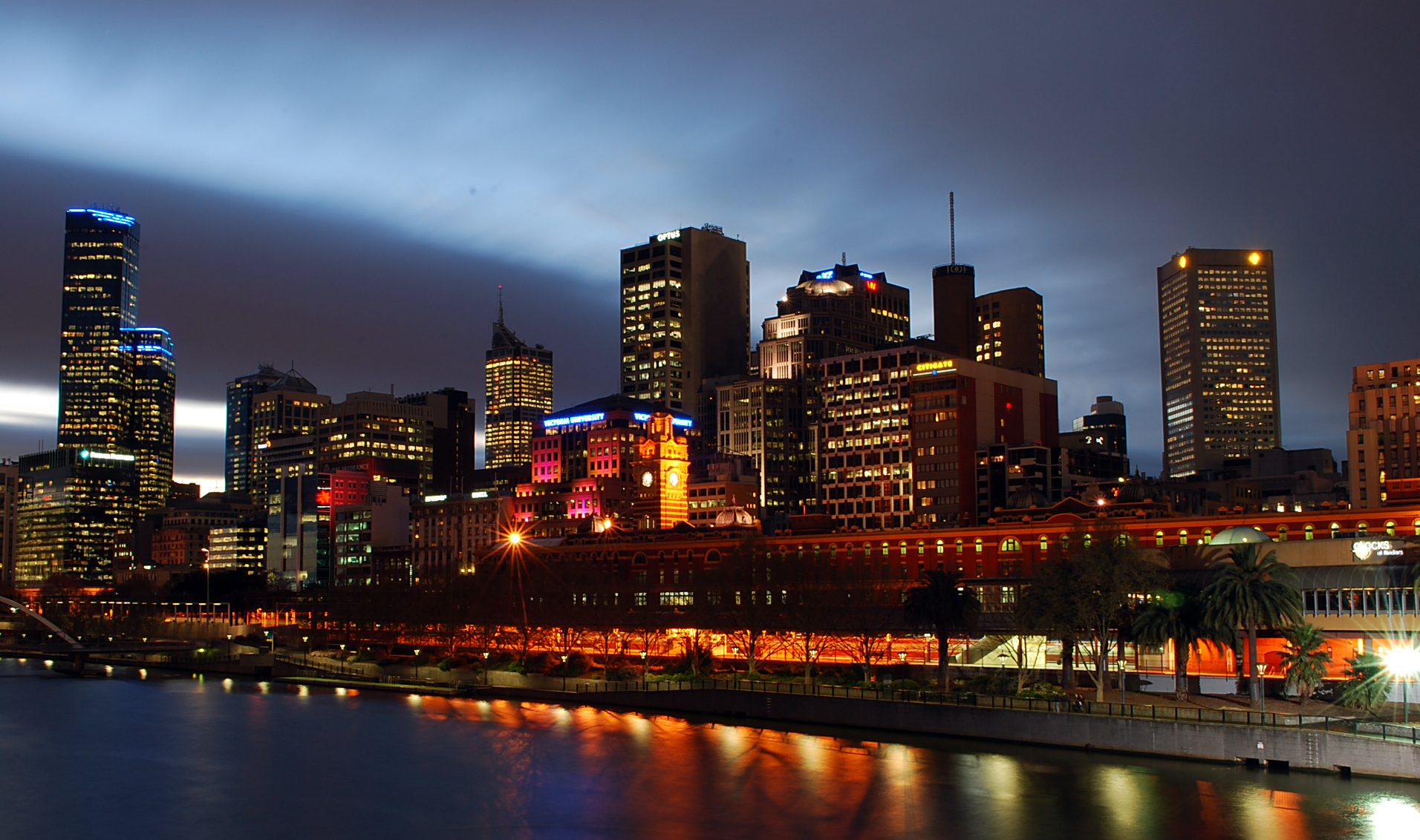 Melbourne At Night , HD Wallpaper & Backgrounds